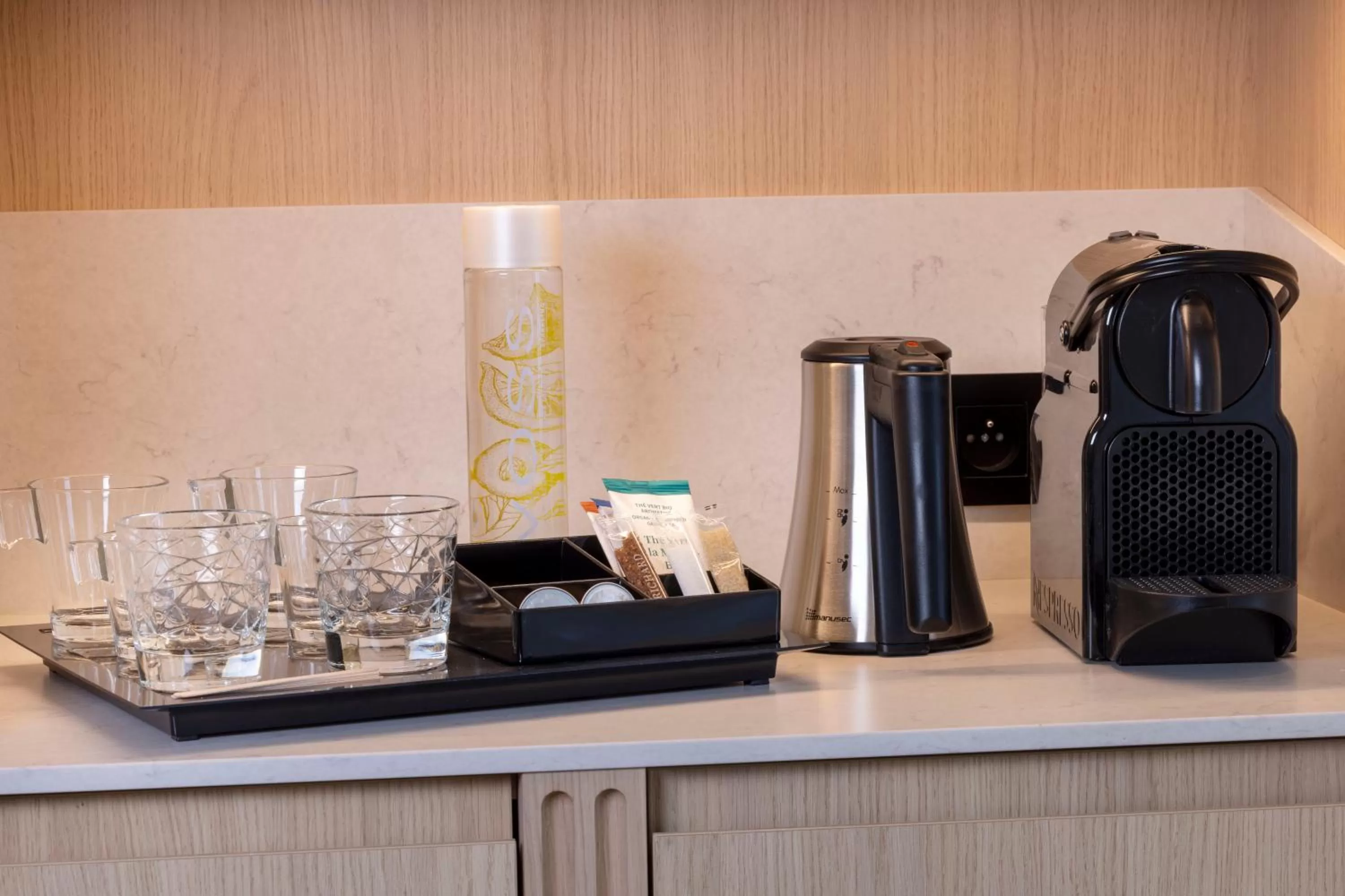 Coffee/tea facilities in Hotel Duminy-Vendome