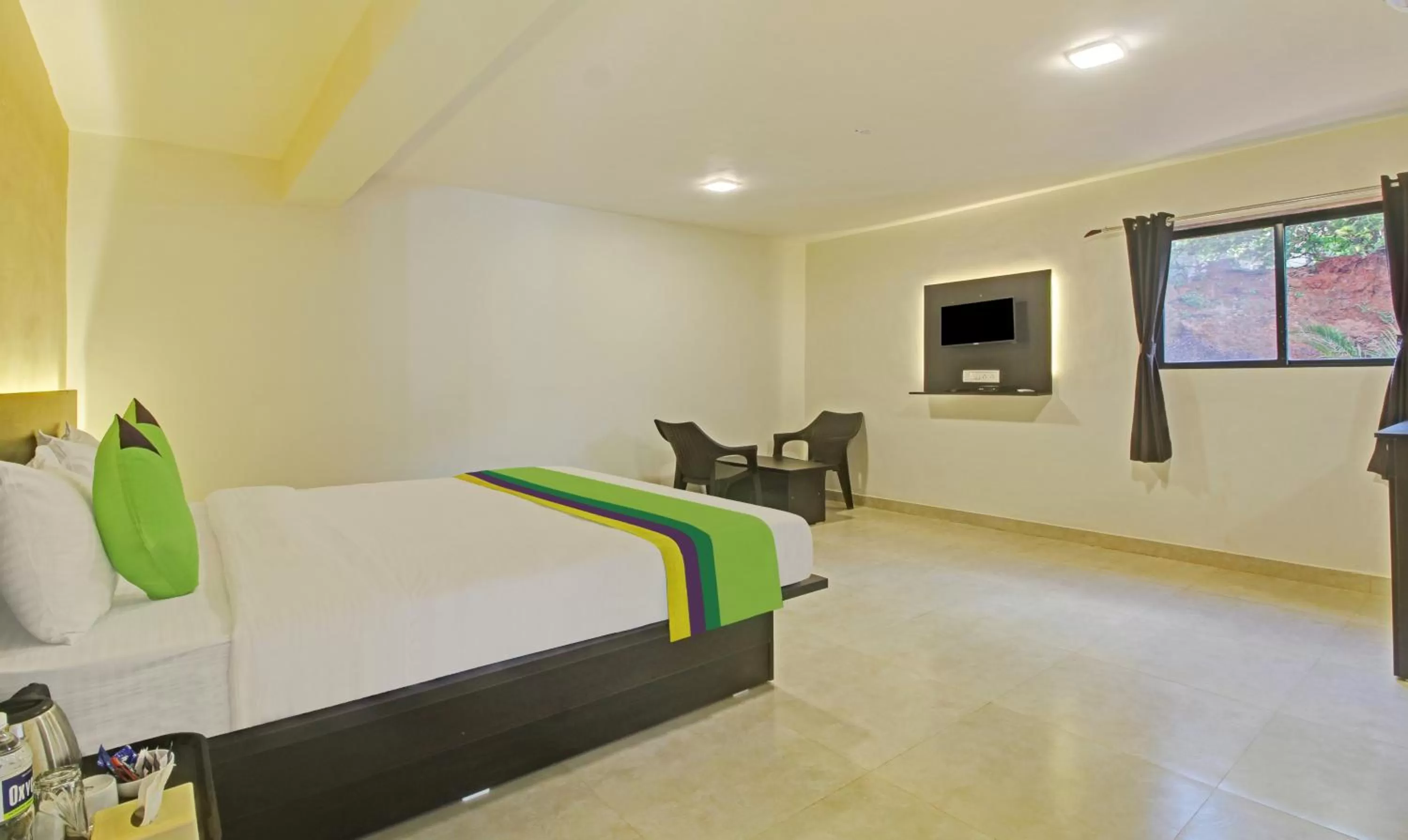 Bed in Treebo Trend Raaya Regency