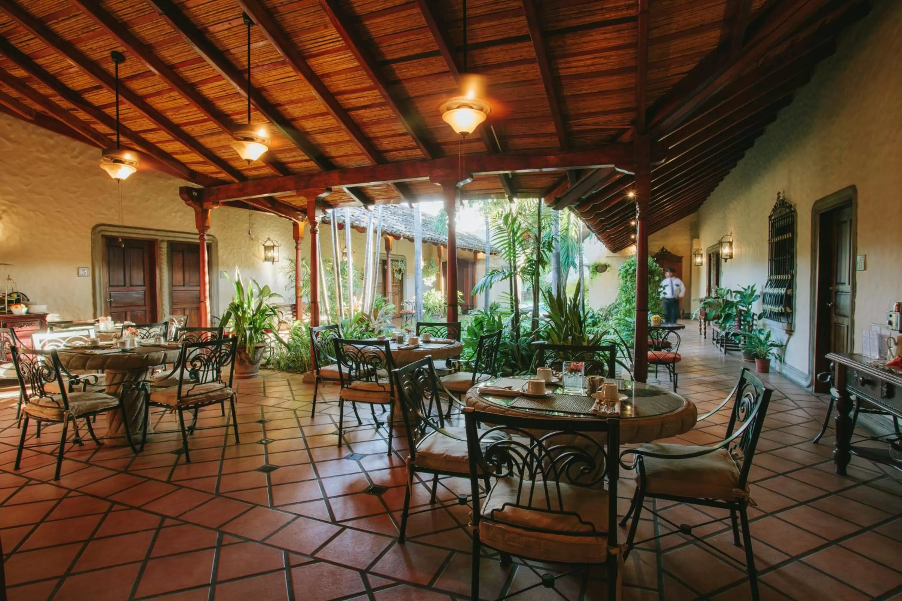 Restaurant/places to eat in Hotel Los Robles, Managua, Nicaragua