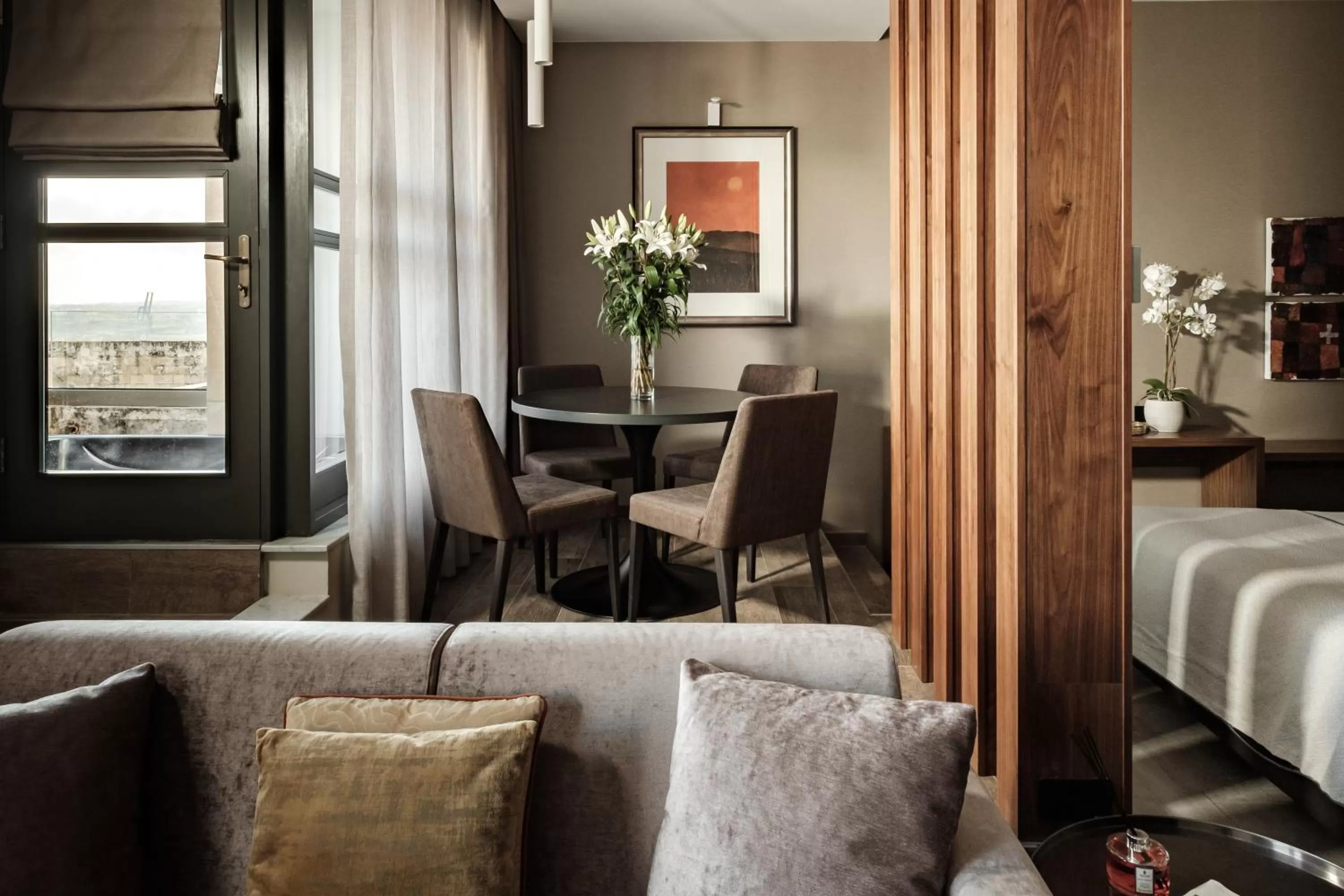 Bedroom, Bed in 1926 Le Parisot Boutique Suites