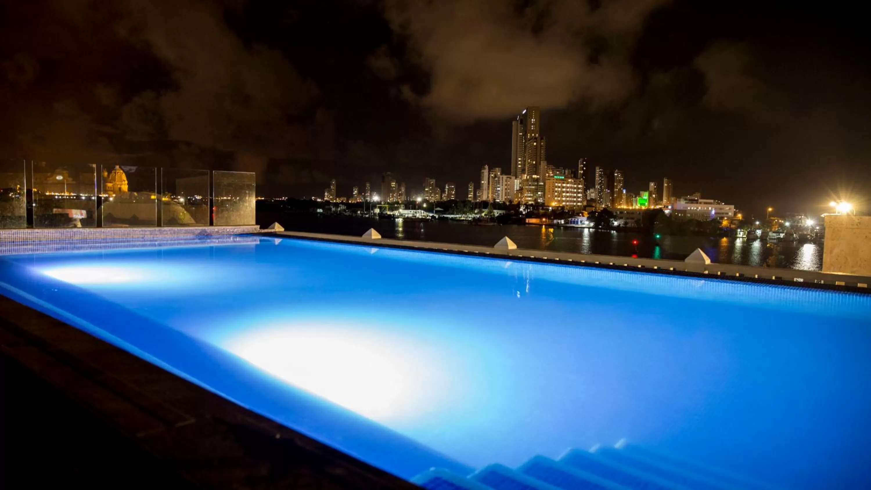 Night in GHL Arsenal Hotel