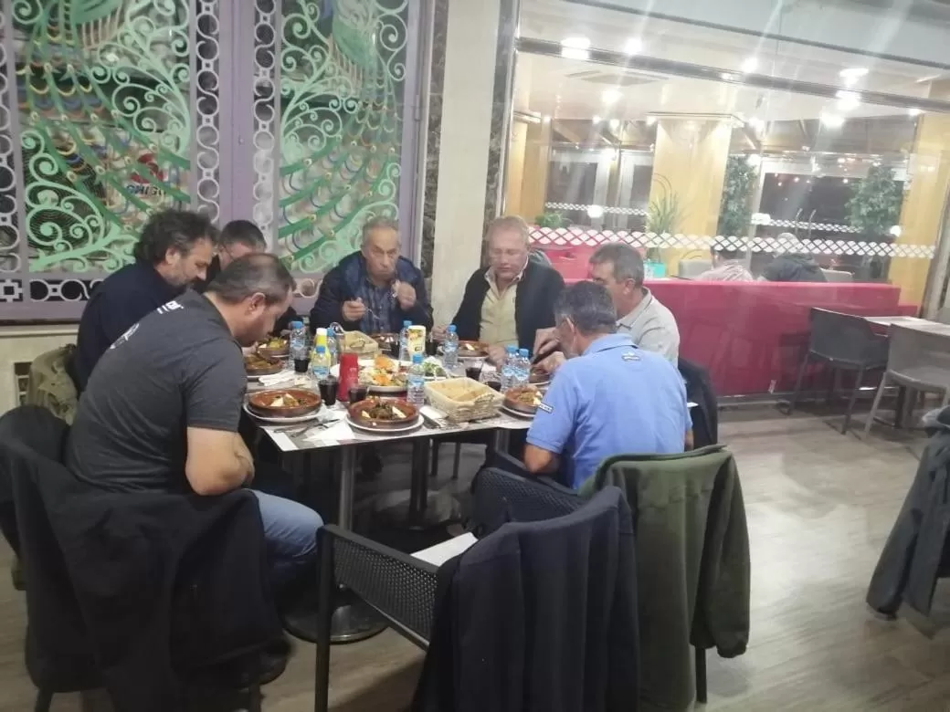 Restaurant/Places to Eat in Hôtel Hadaik Ain Asserdoune