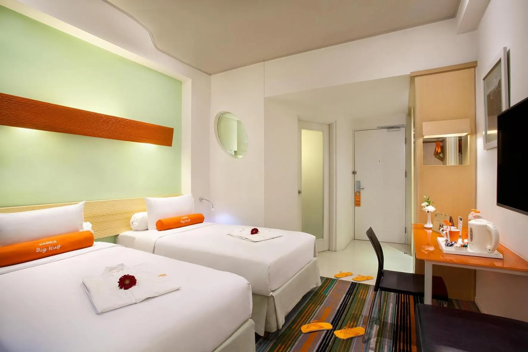 Bedroom, Bed in HARRIS Hotel & Convention Festival Citylink Bandung