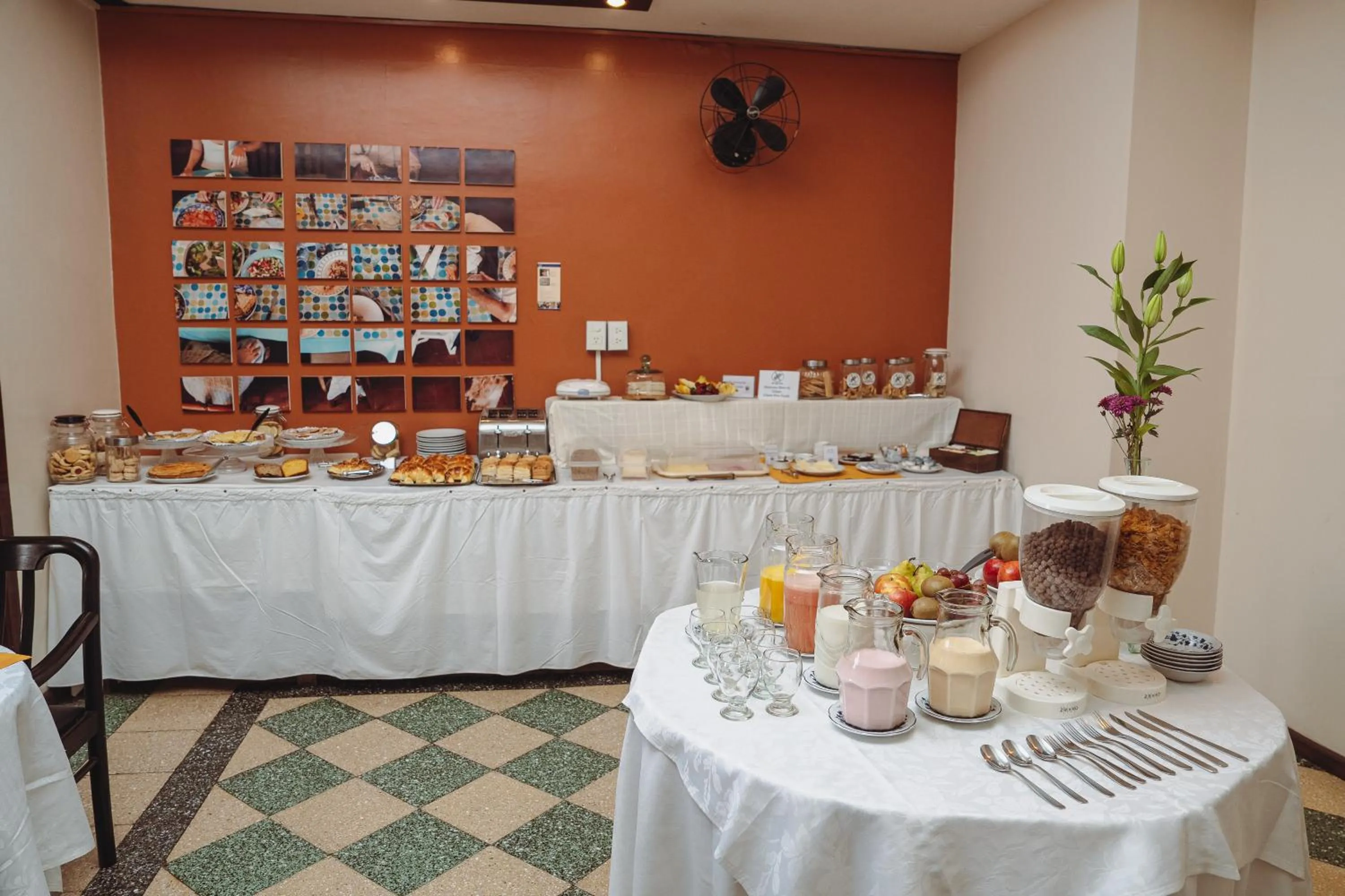Breakfast in Hotel Colonial Salta