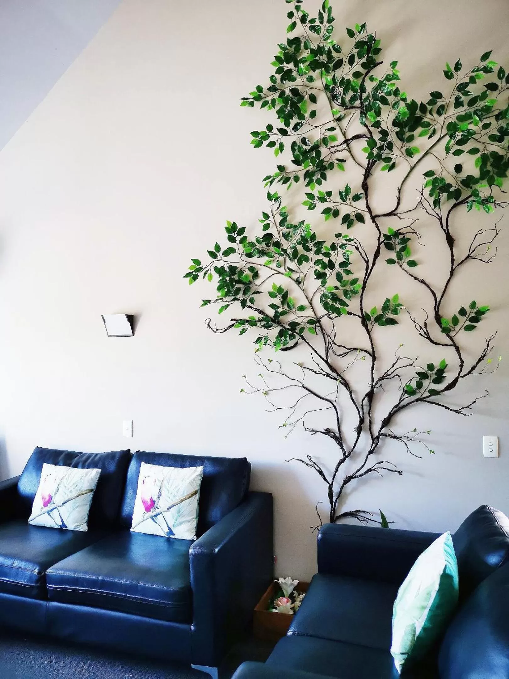 Living room in Belmont Motor Inn