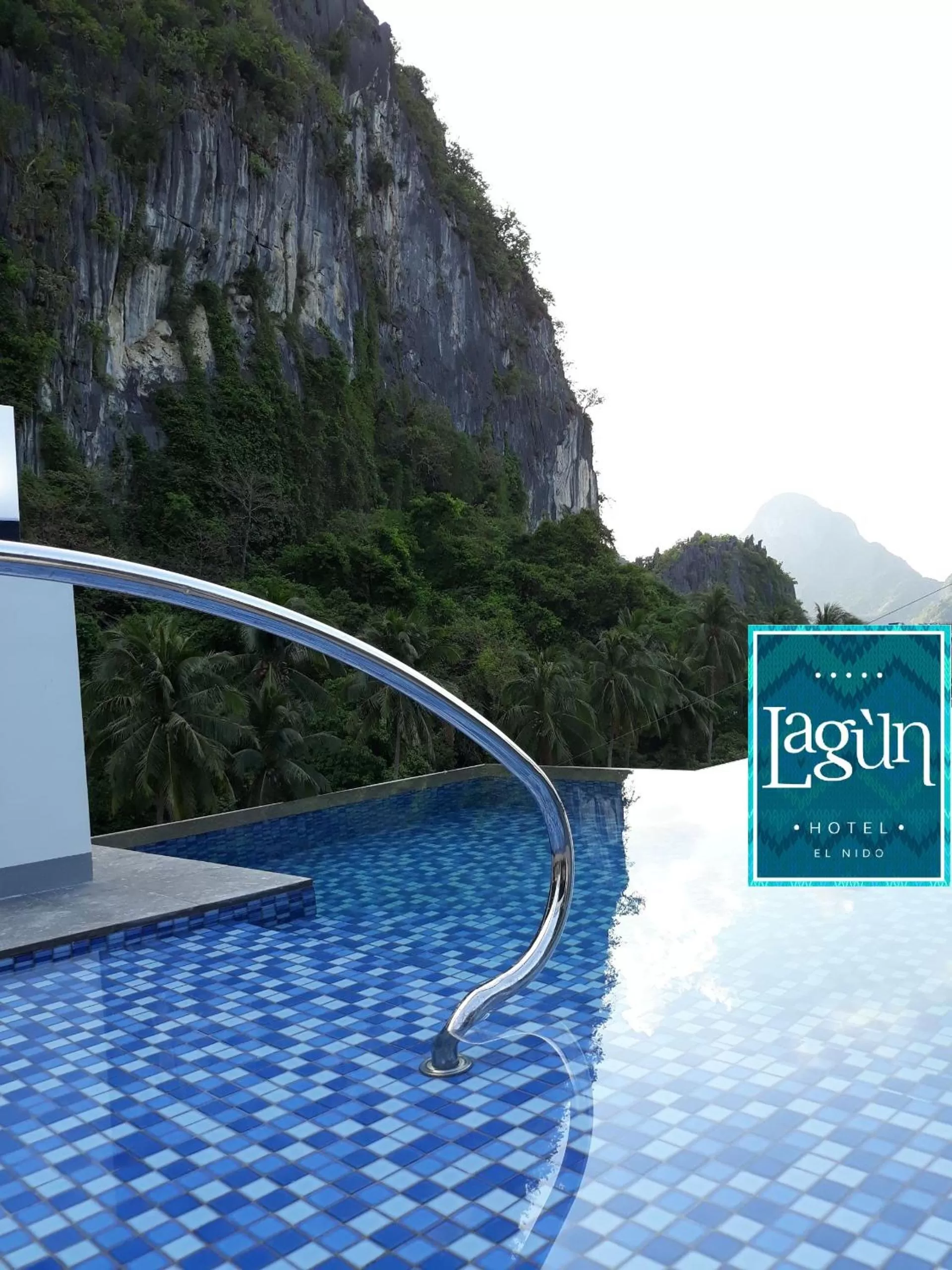 Swimming pool in Lagùn Hotel