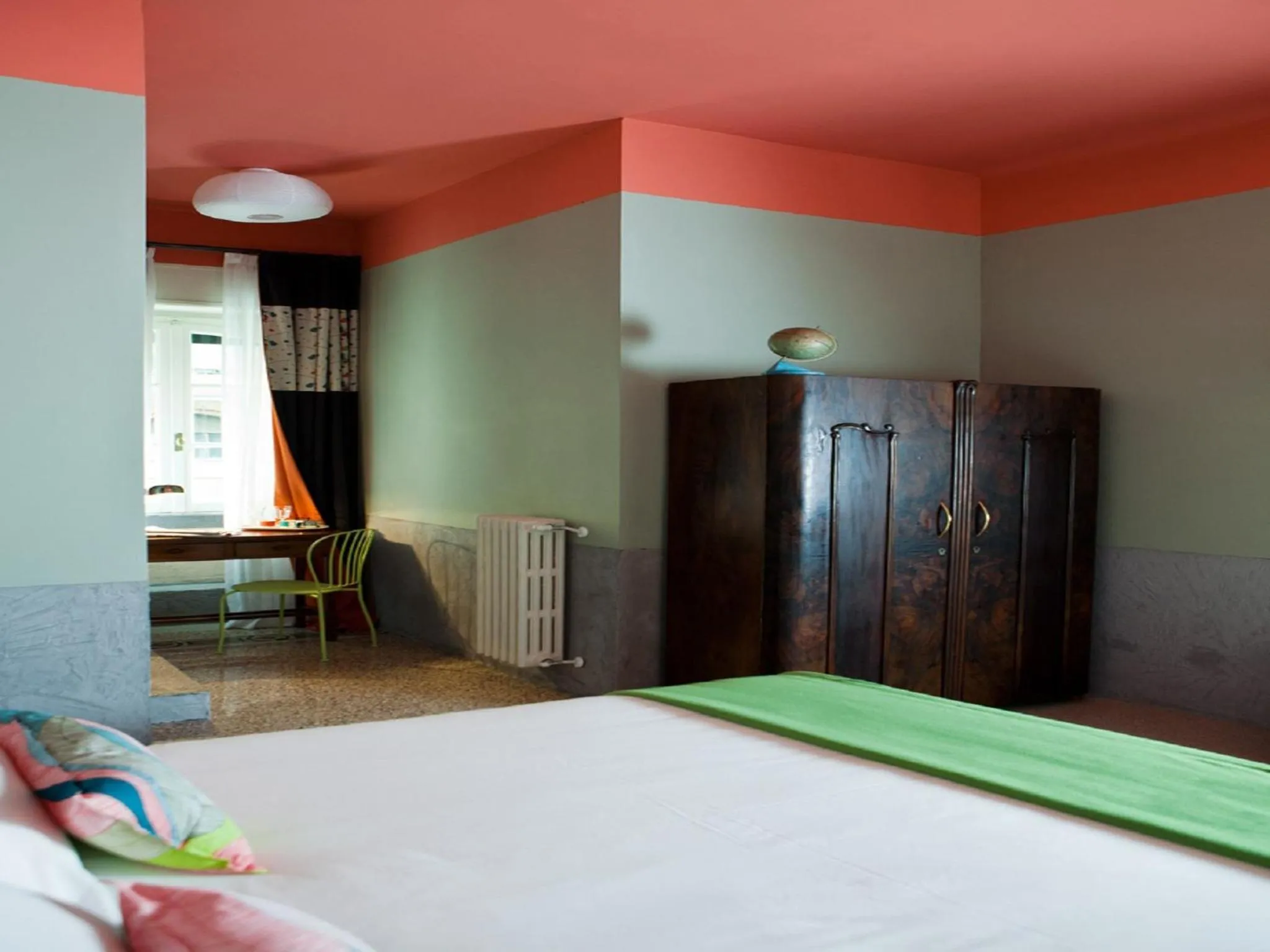 Bed in PratinnVatican