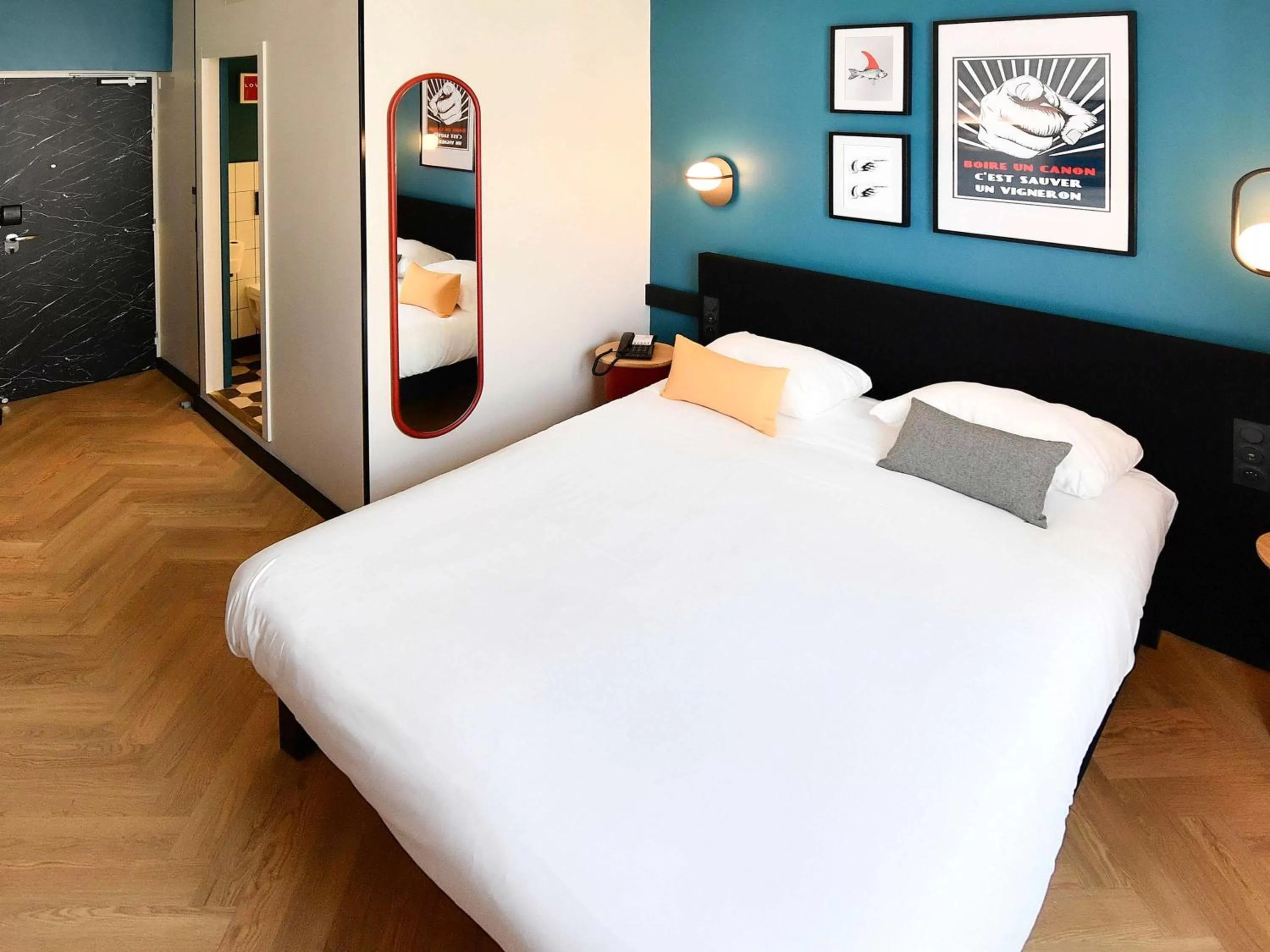 Design Double Room with Sofa in ibis Styles Dijon Central