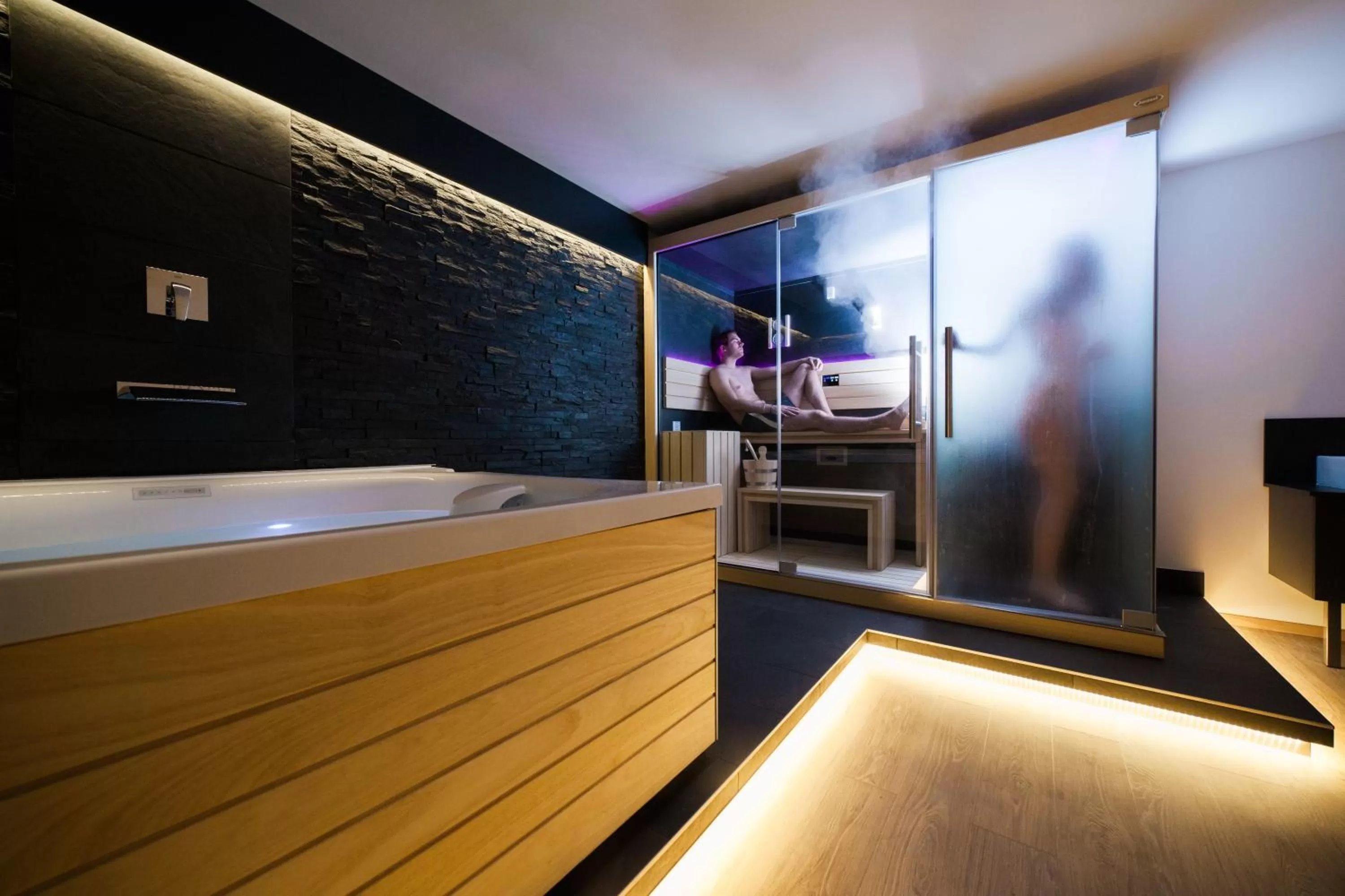 Hot Tub in Hôtel des Princes, Chambéry Centre