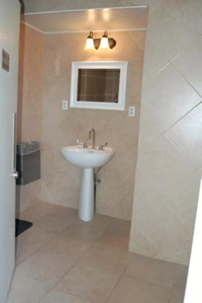 Bathroom in Olancha RV Park and Motel