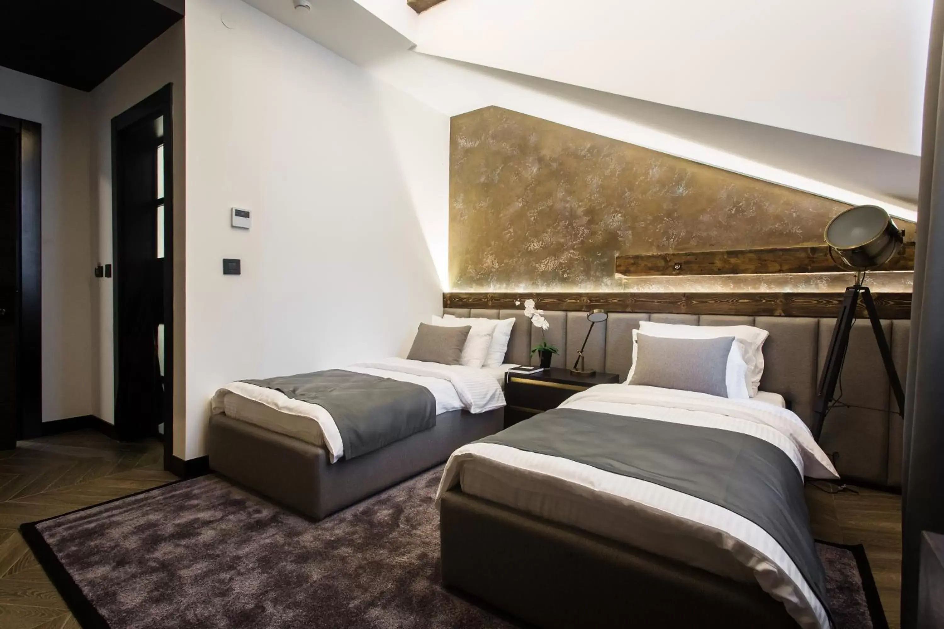 Twin Room - single occupancy in Industrial 1853. Twin Room - single occupancy in Industrial 1853.