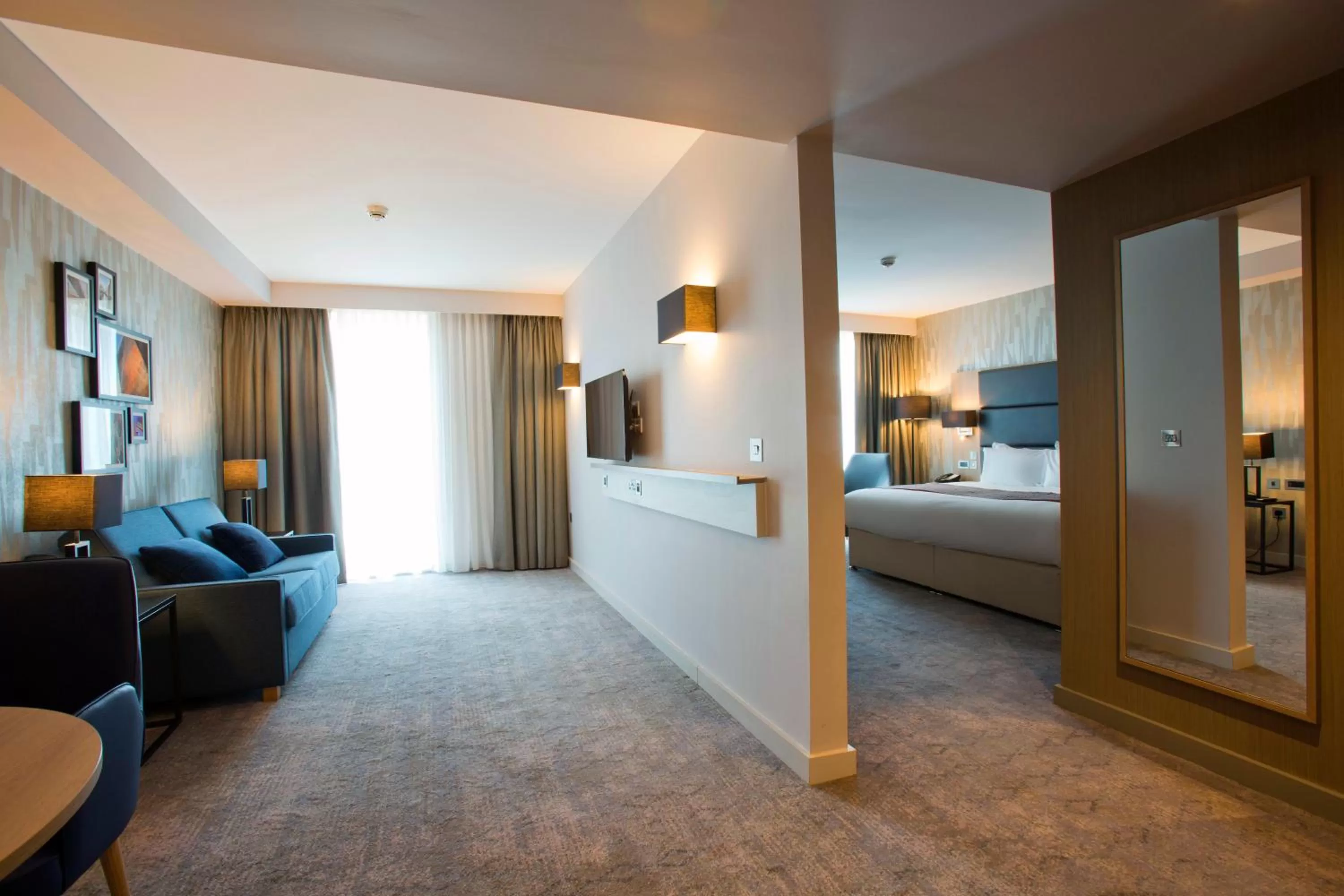 Bedroom, Bed in Holiday Inn Manchester - City Centre by IHG