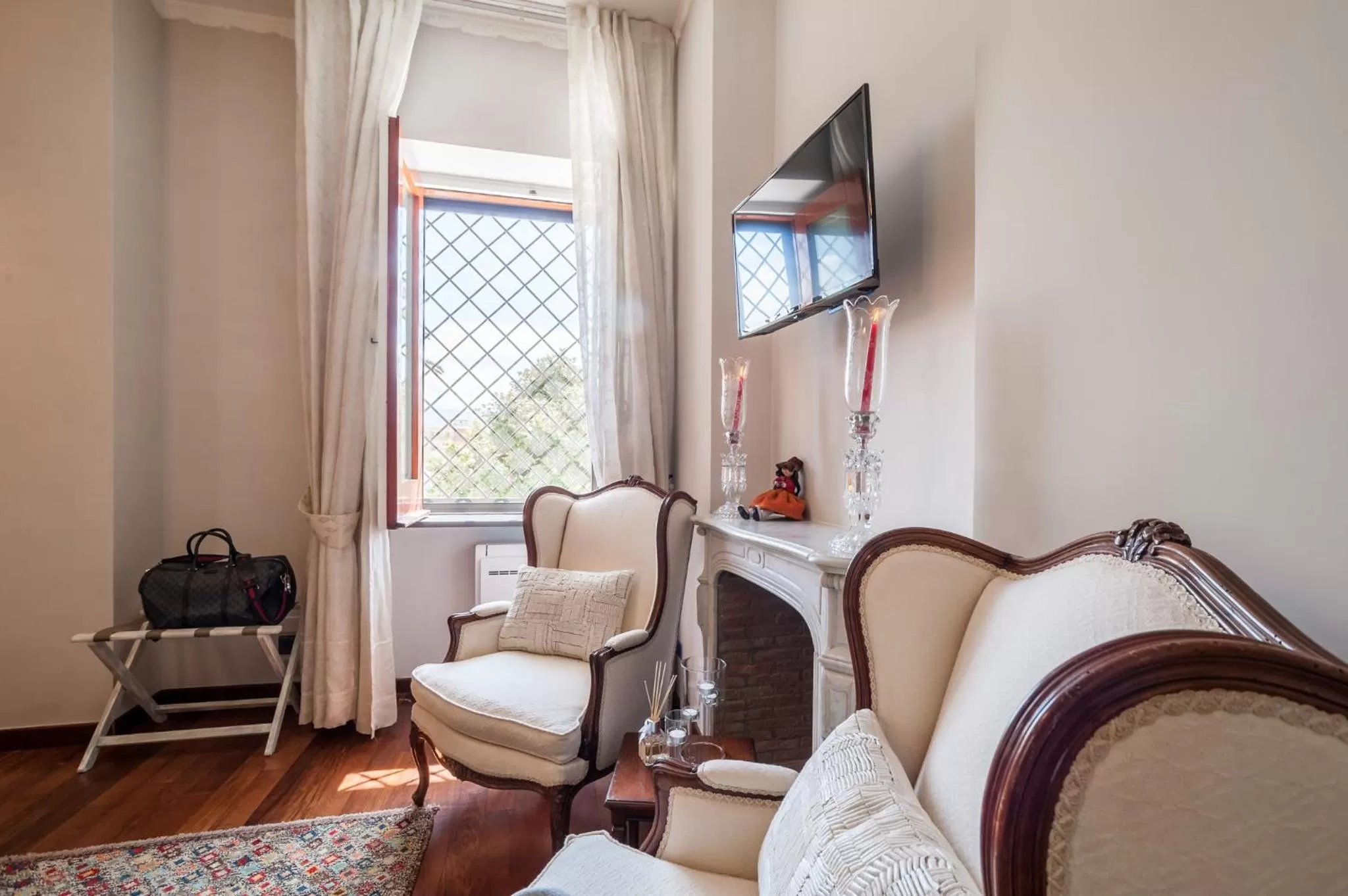 Other in Dream House Pompei