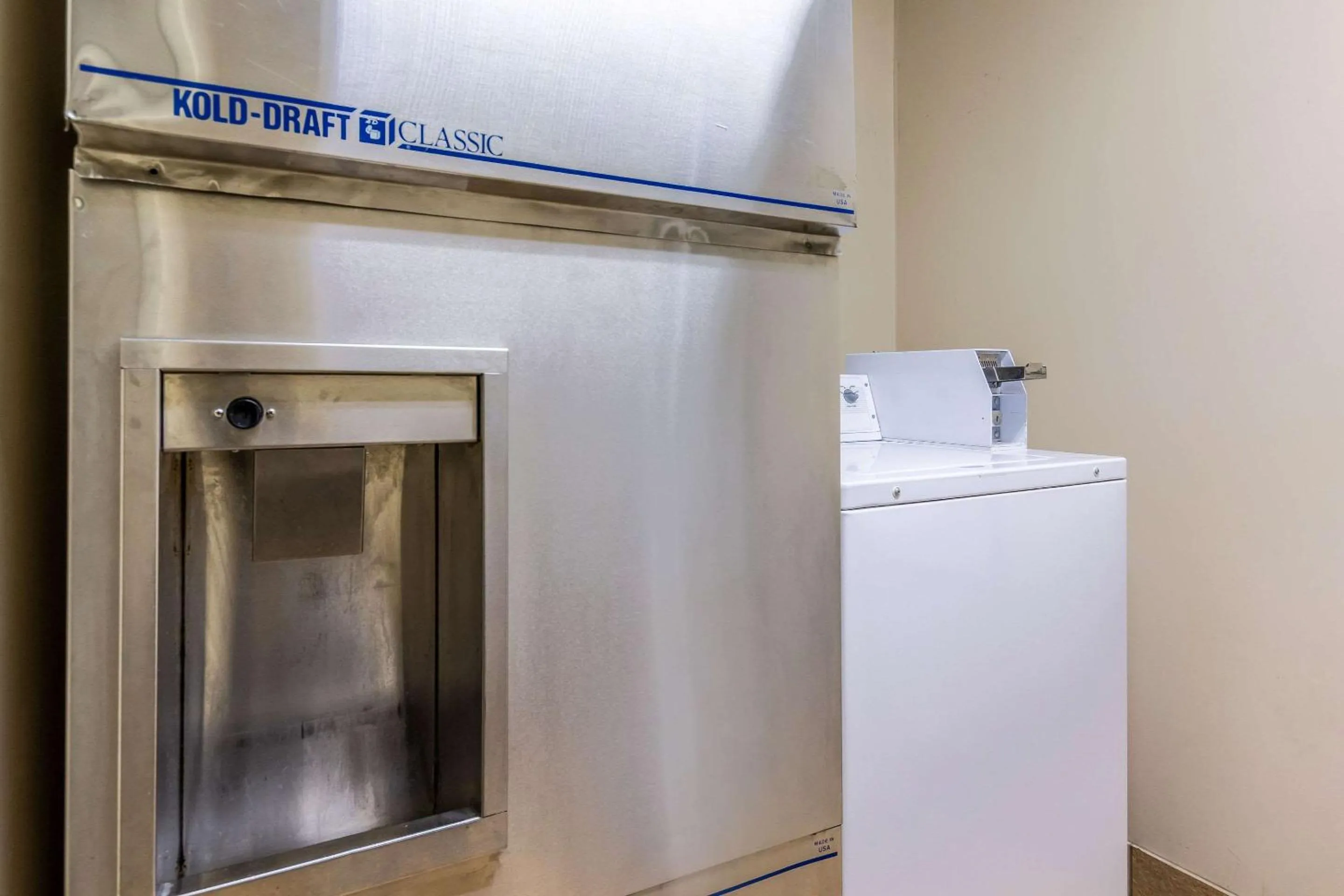 On site in Econo Lodge Inn & Suites Evansville East