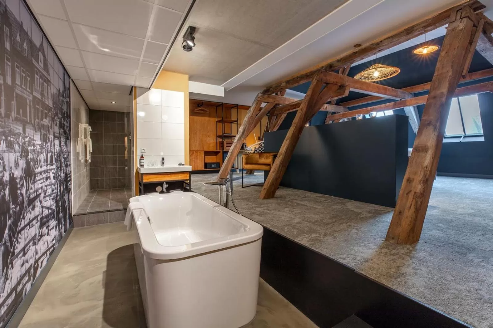 Shower in Hotel Marktstad