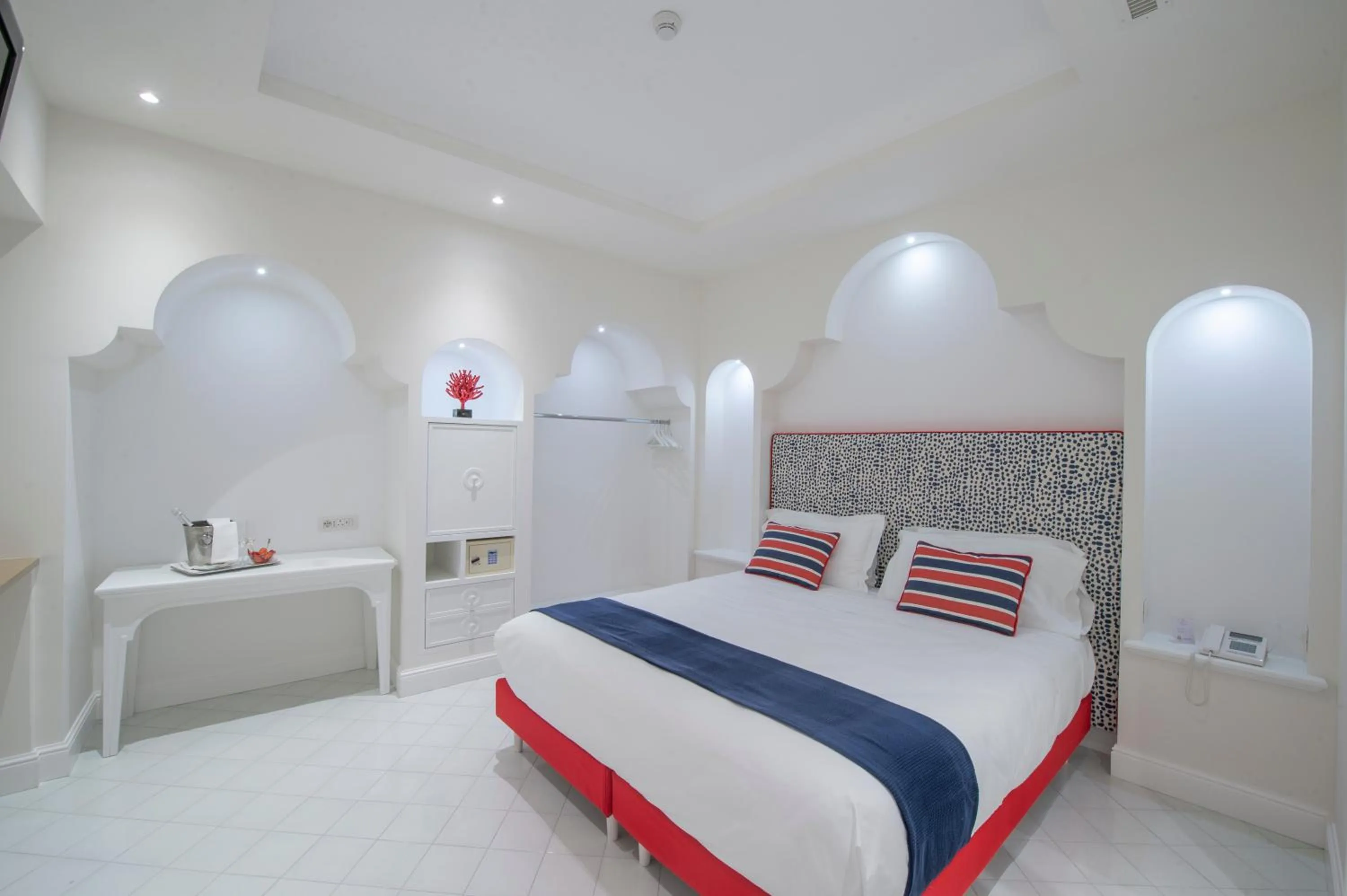 Bedroom, Bed in Tramonto d'Oro