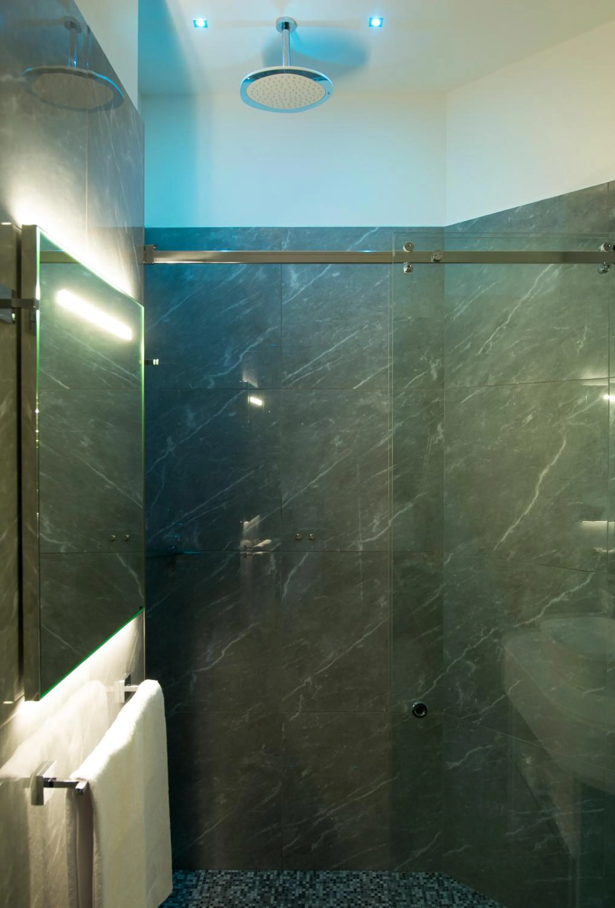 Breakfast in Gatto Bianco Mia Aparthotel