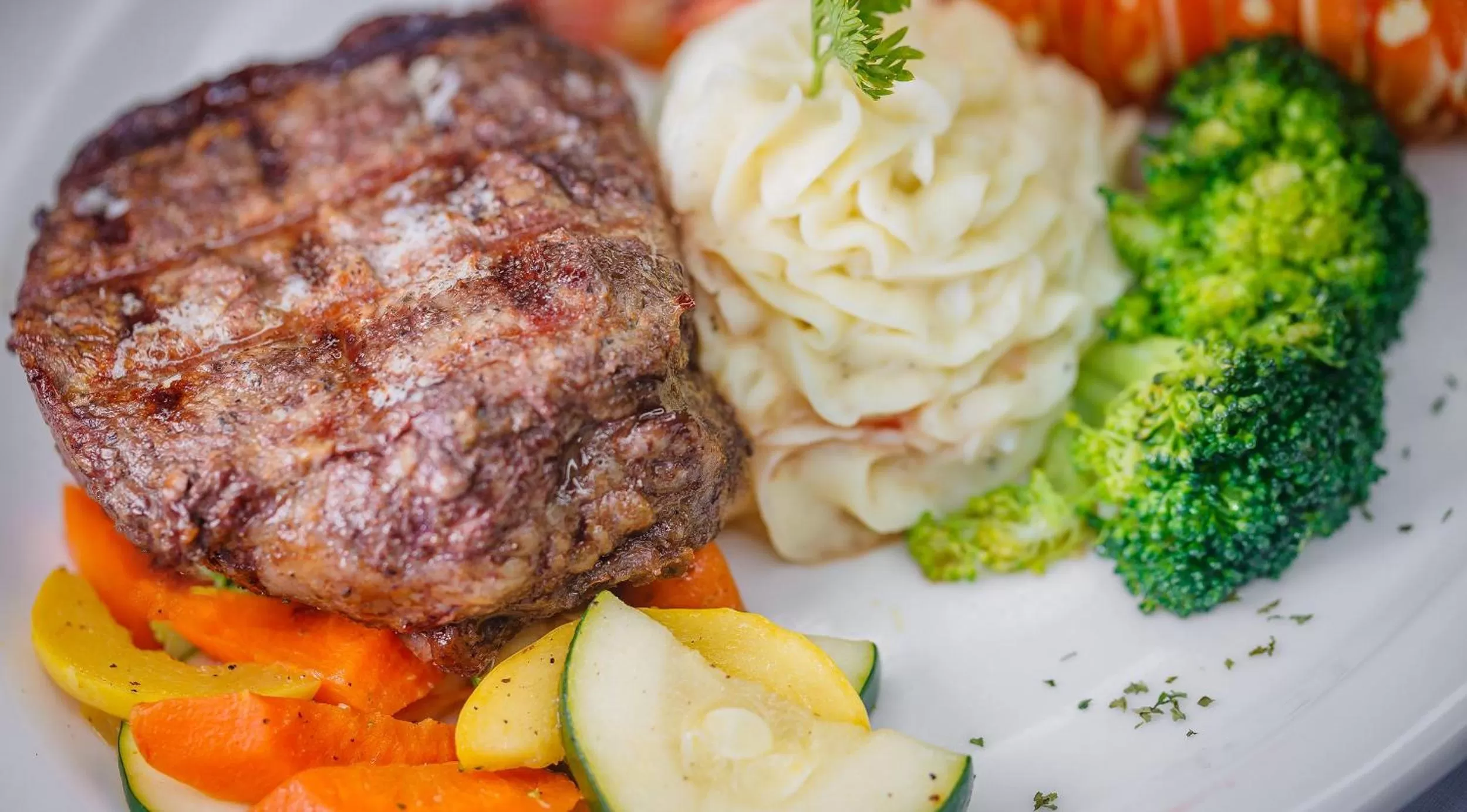 Restaurant/places to eat in Ocean Cliff Hotel Negril Limited - Adults Only