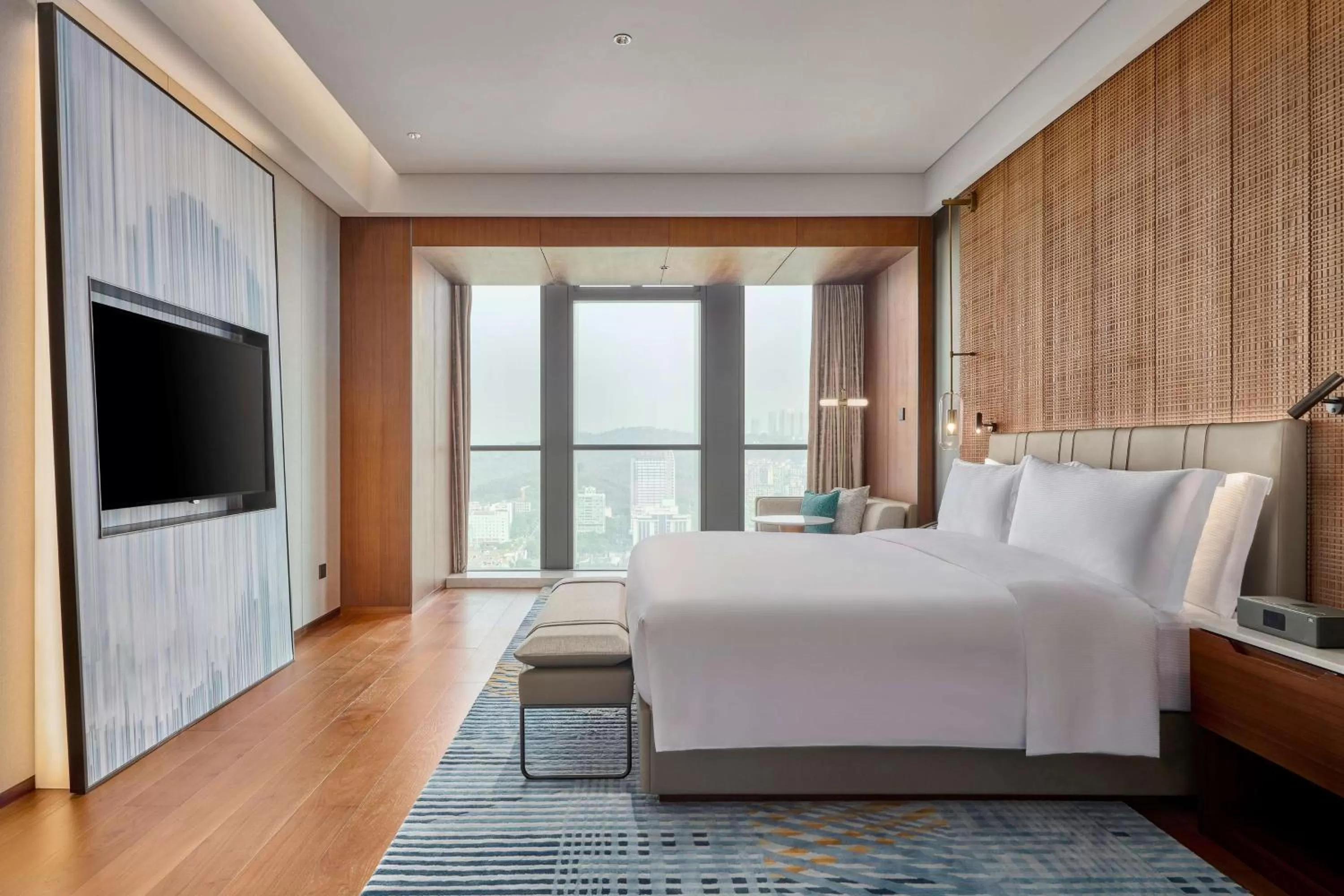 Deluxe King Suite in Hilton Chongqing Liangjiang New Area