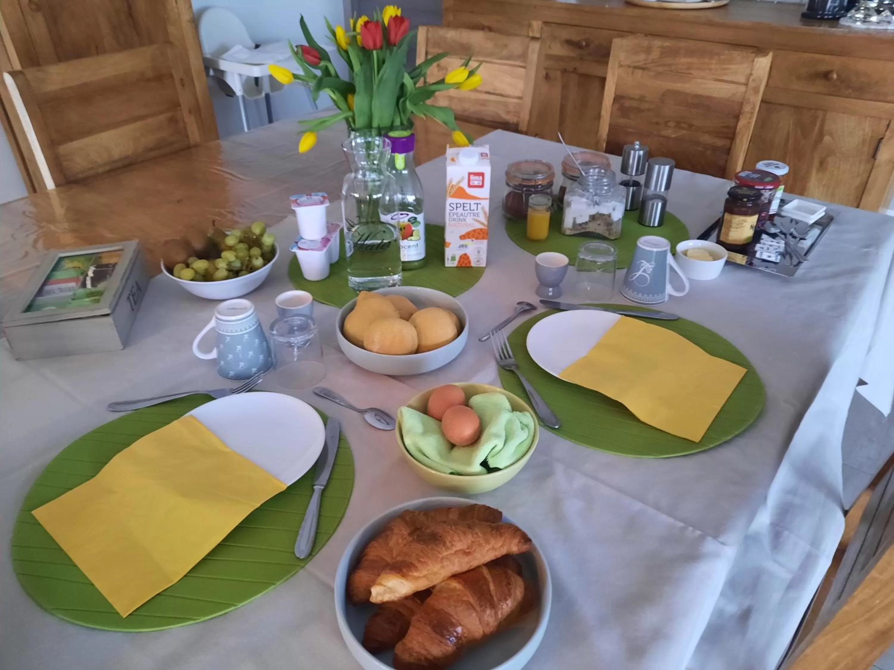 Restaurant/places to eat, Breakfast in La Maison De Marie