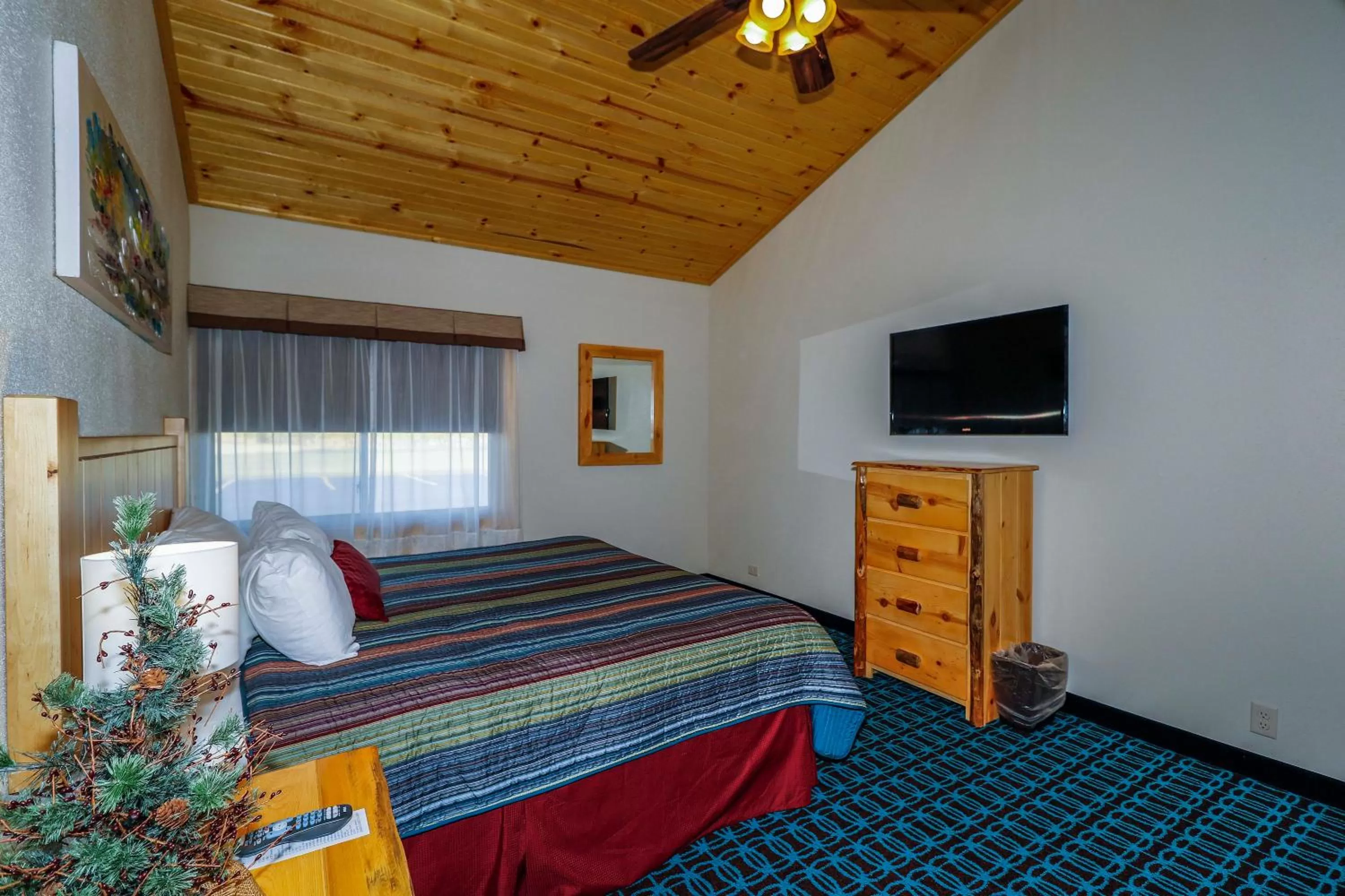 Bed in Round Barn Lodge