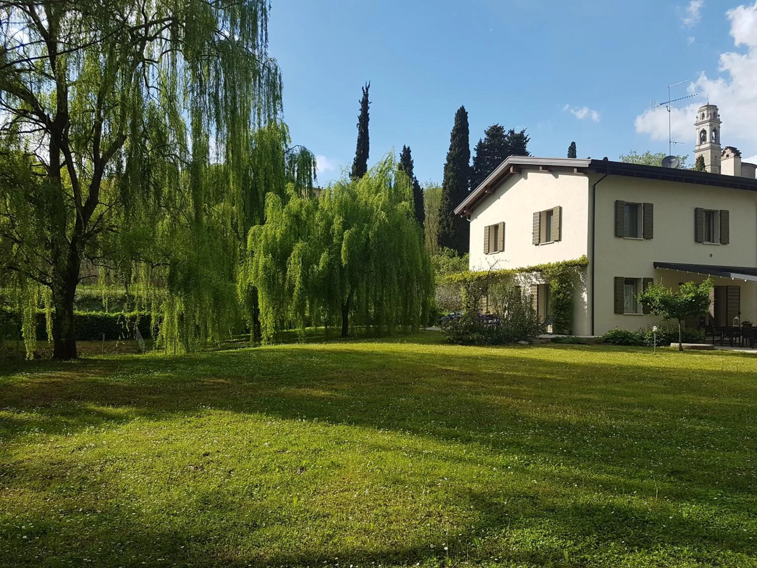 Property building in L'Isolo b&b e case vacanza