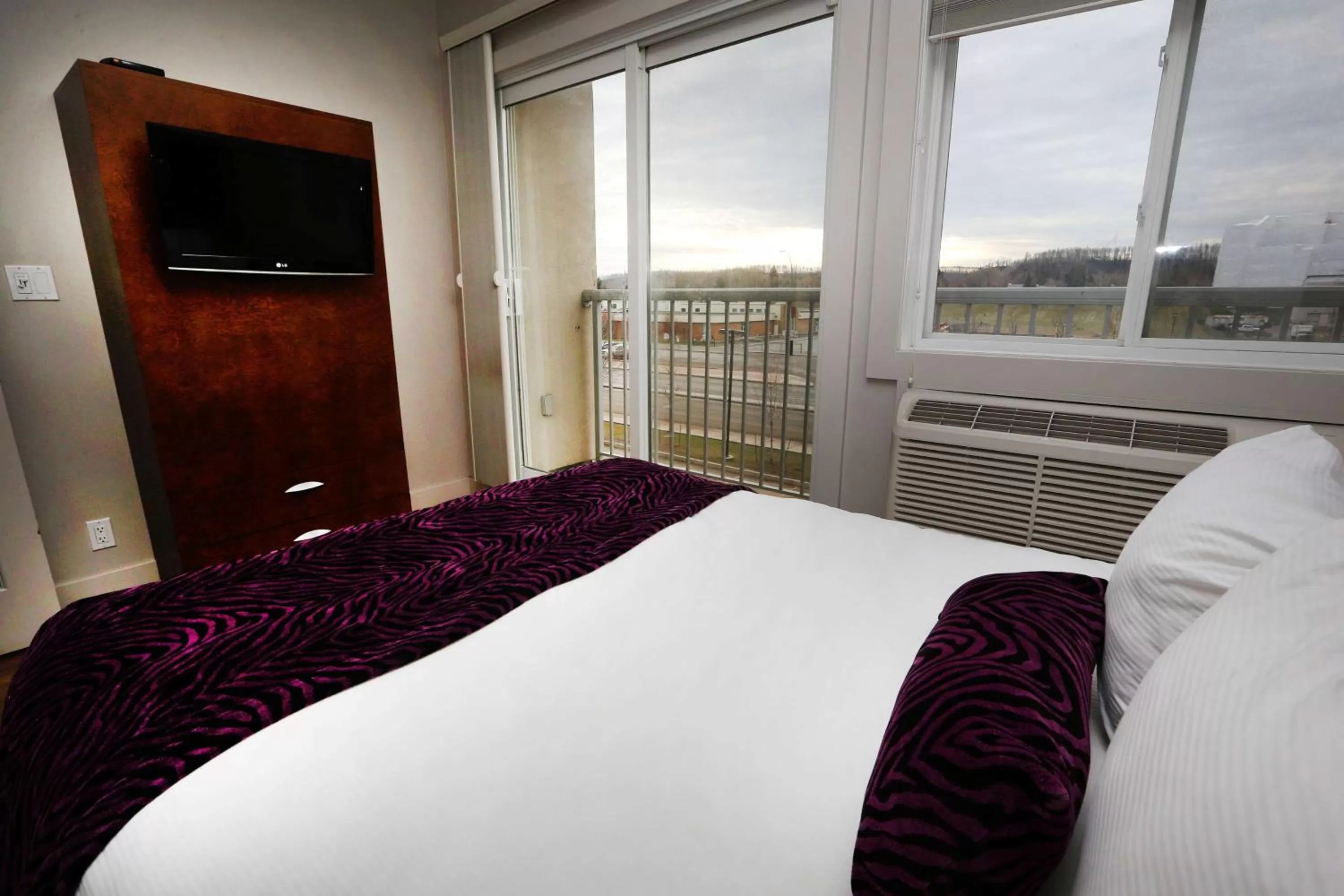 Photo of the whole room, Bed in Baymont by Wyndham Fort McMurray