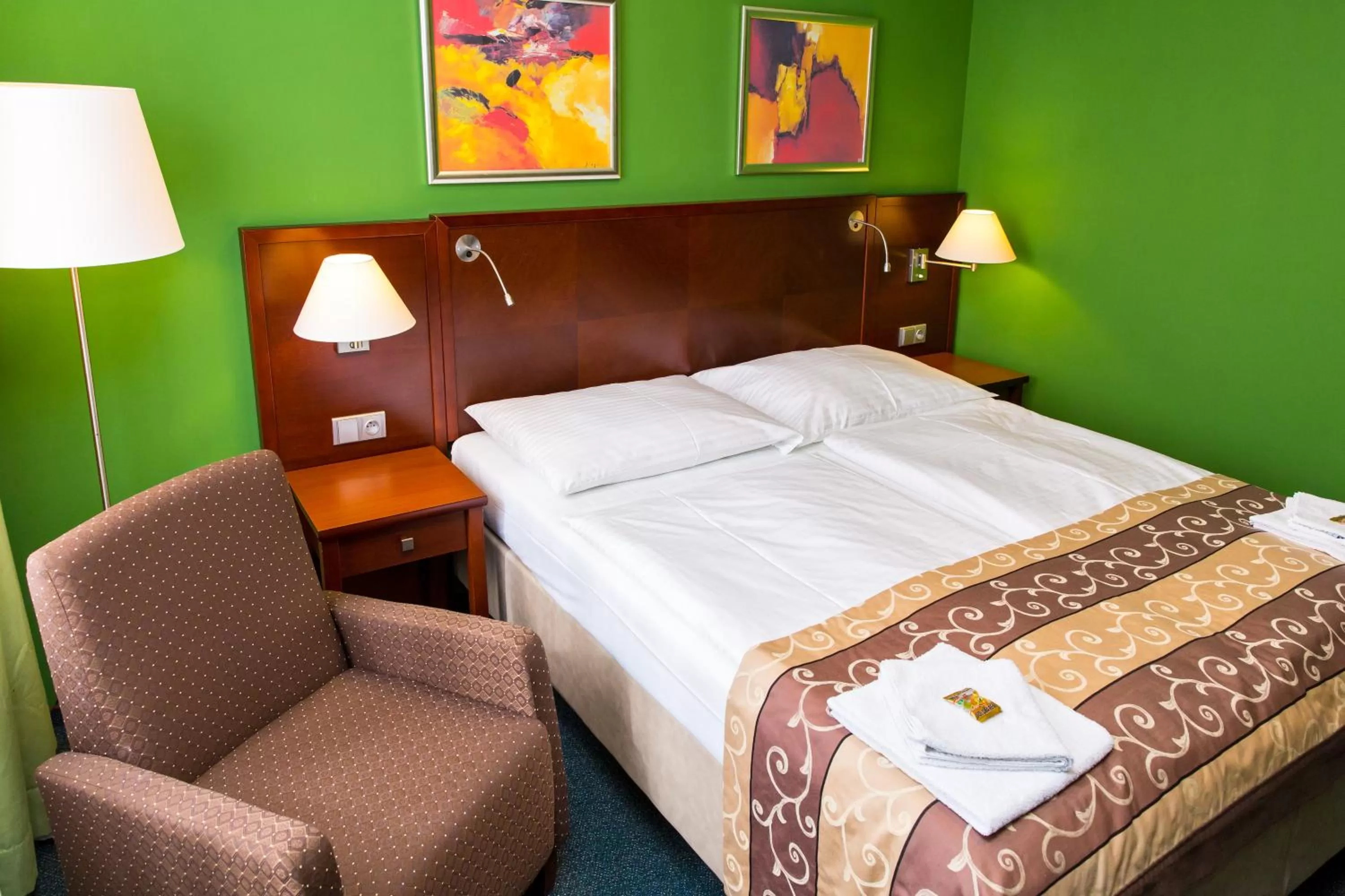 Bed in Hotel Rieger Garni