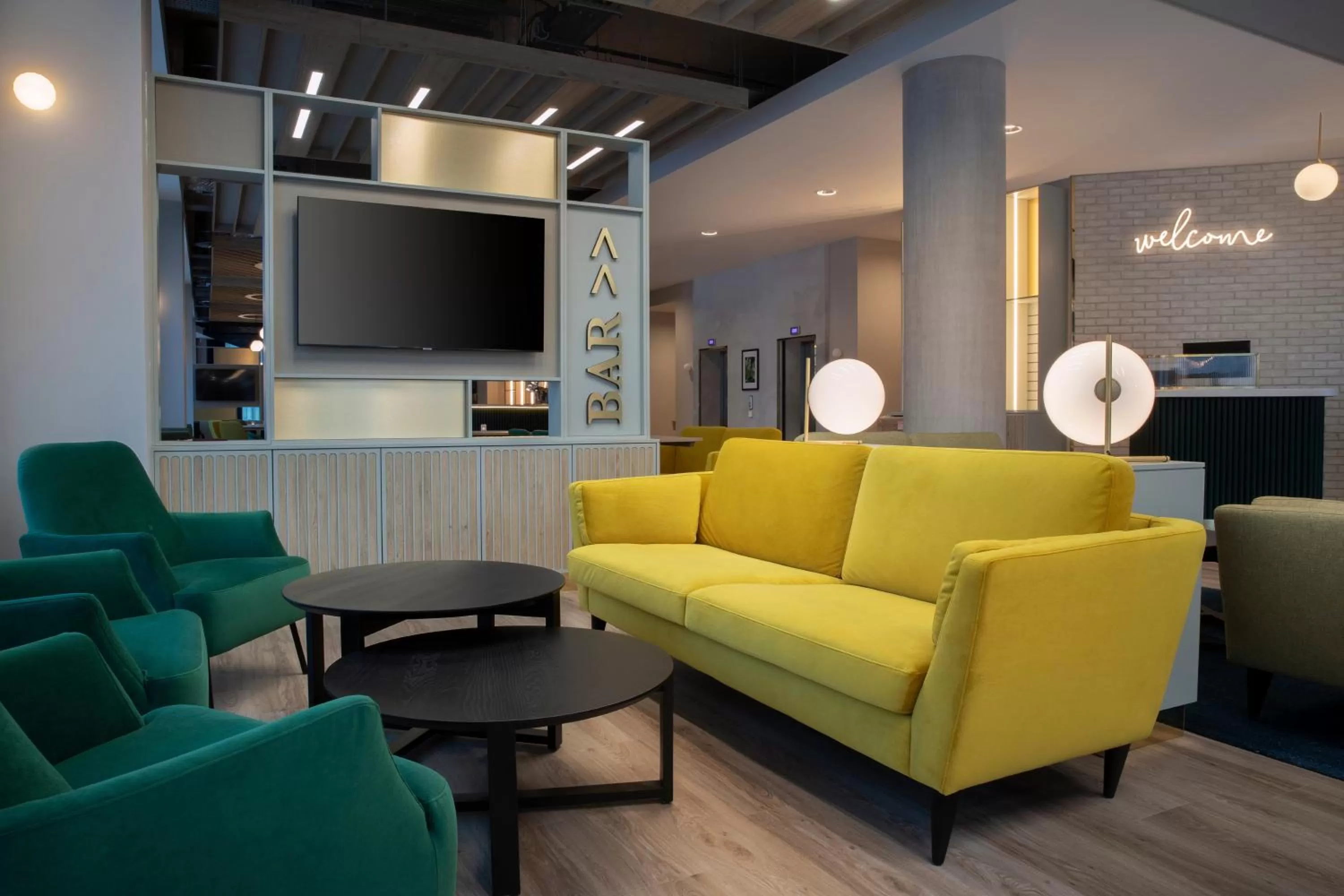Lounge or bar in Leonardo Hotel Bristol City