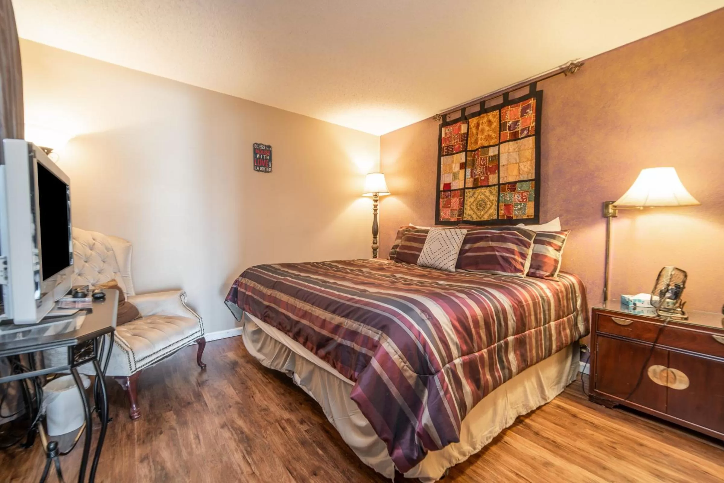 Bed in Pointe Royale Golf Resort