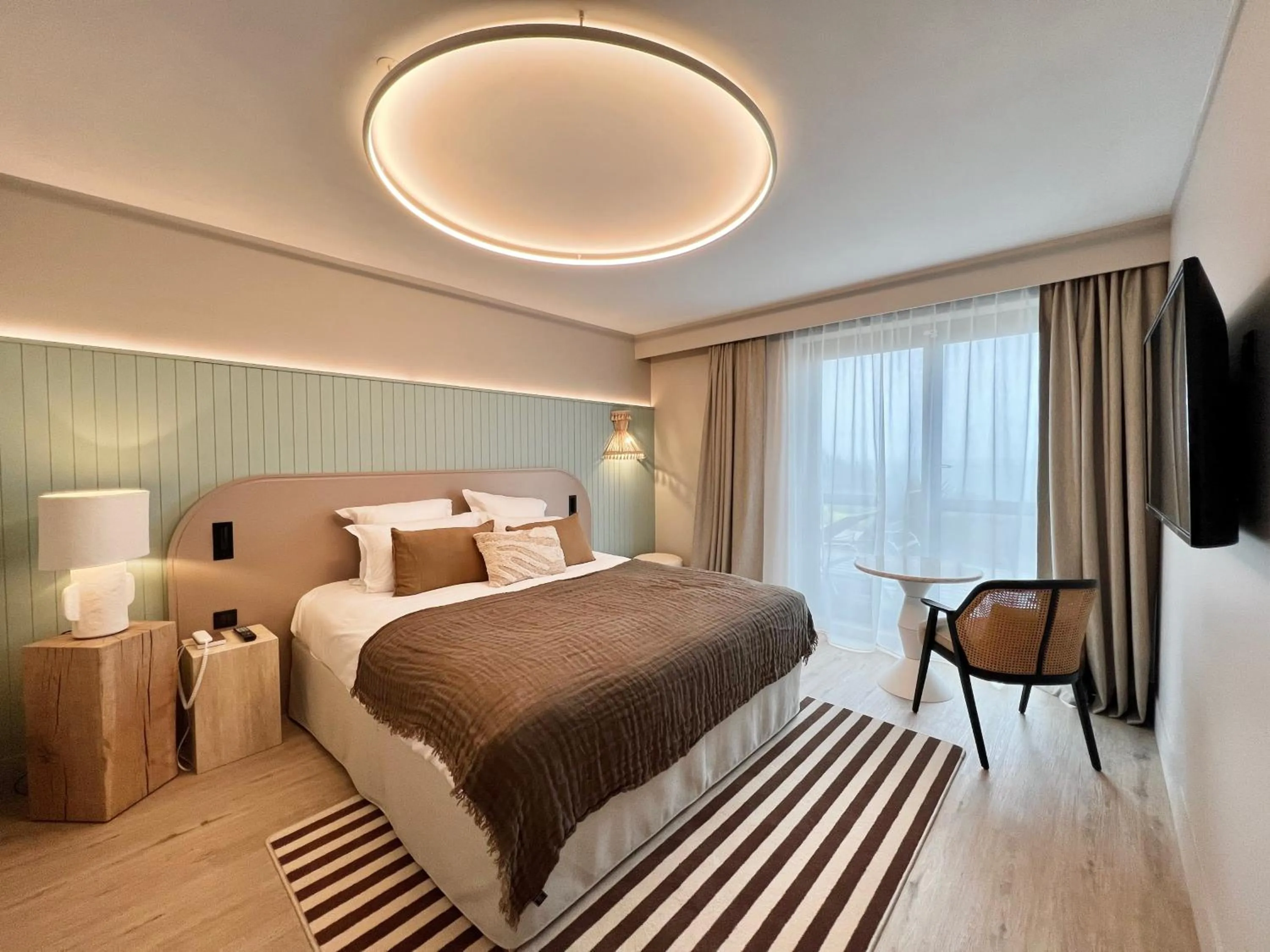 Bed in Emeria Dinard Thalasso Spa