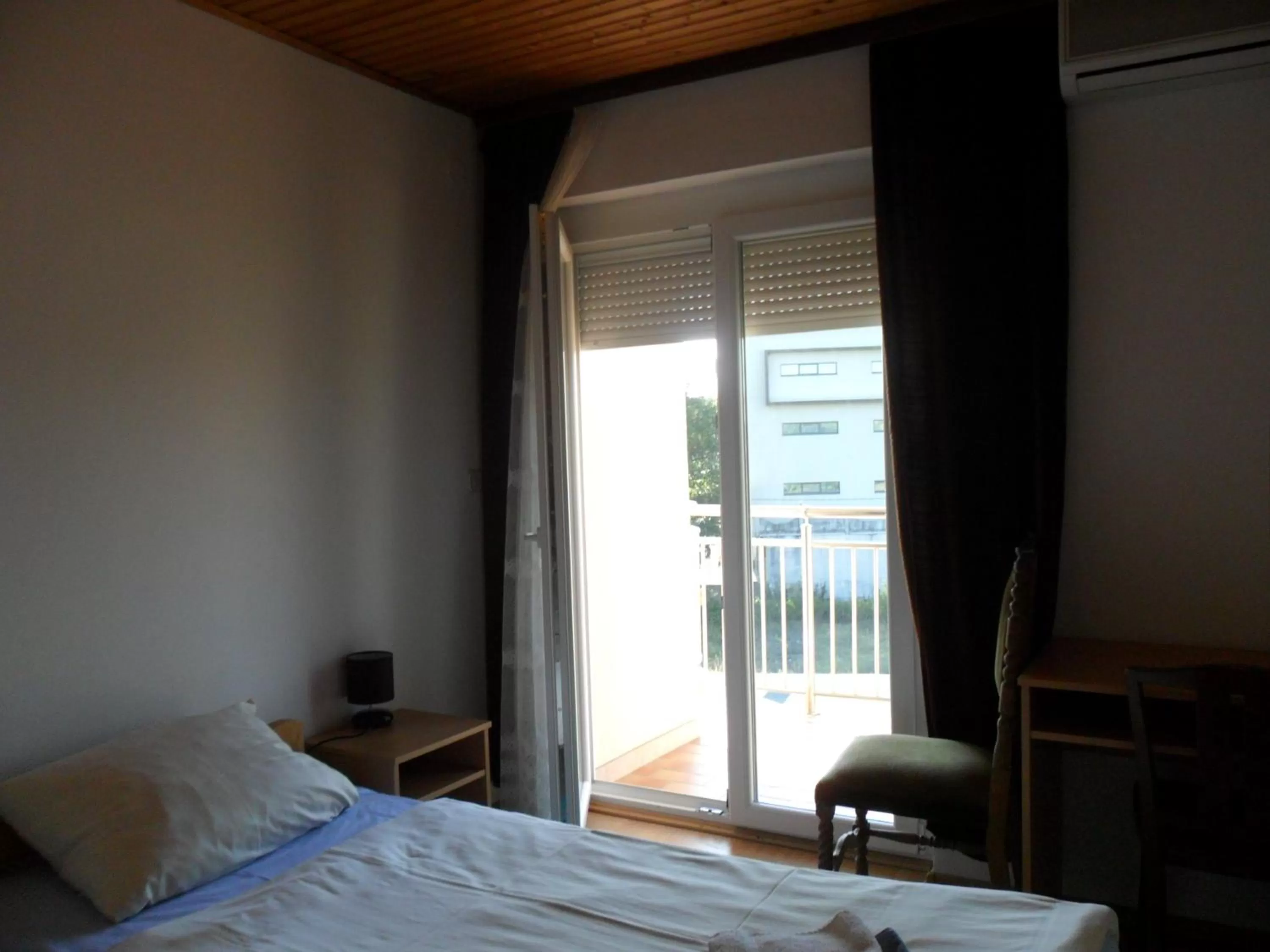 Street view, Bed in Rooms MBM