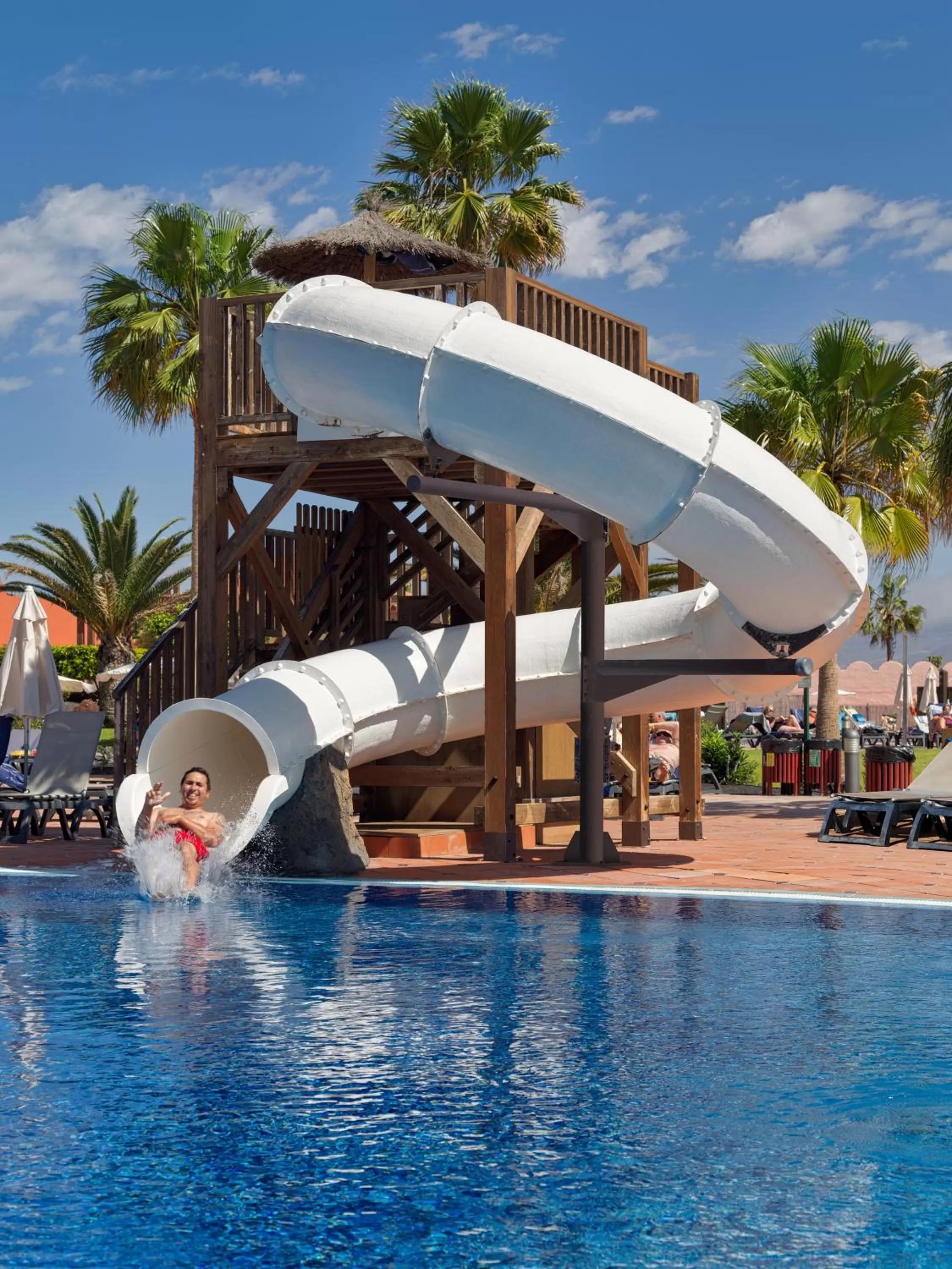 Swimming pool in H10 Tindaya