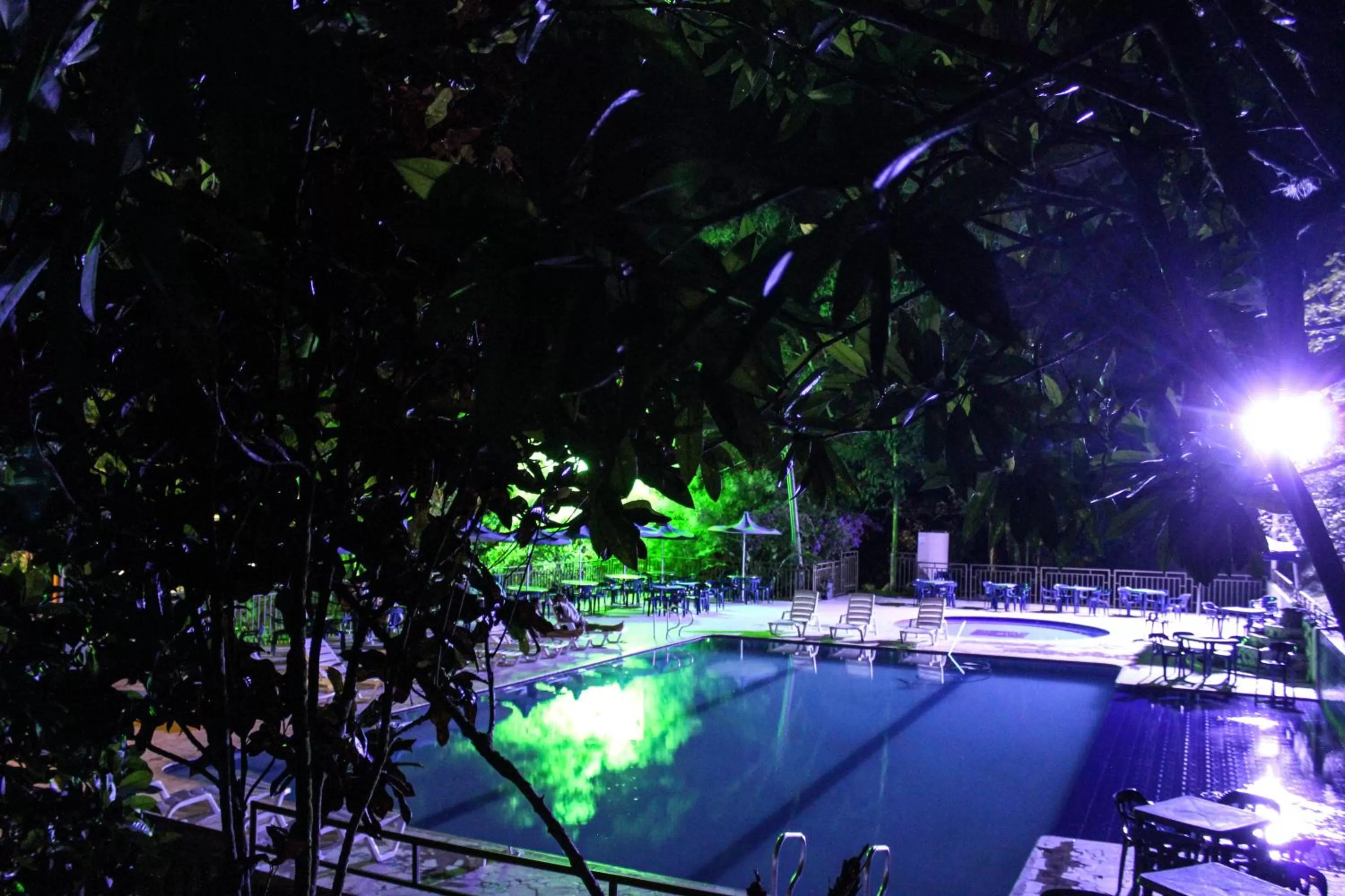 Night, Swimming Pool in Rio Escondido