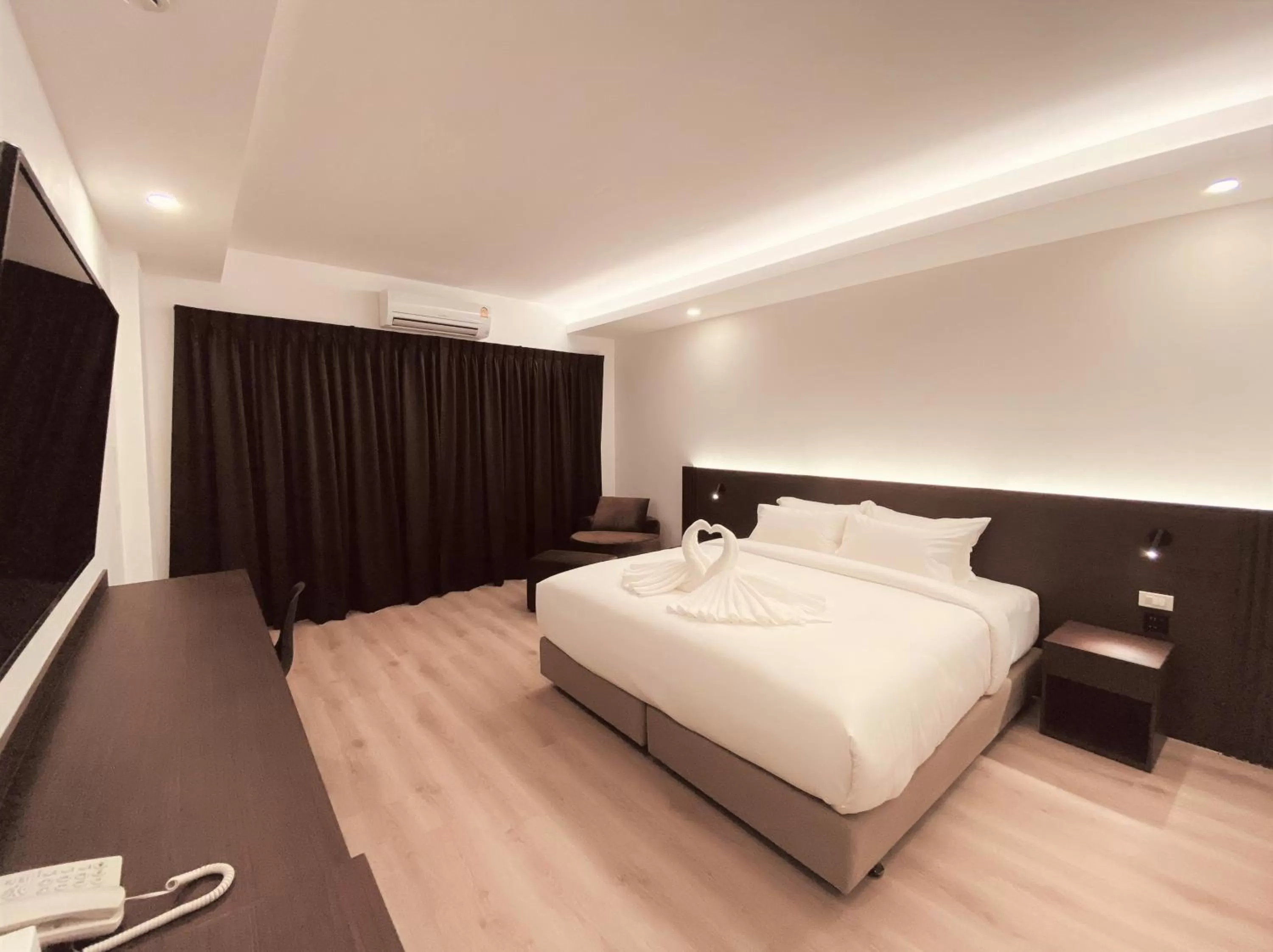 Photo of the whole room, Bed in GEEN Hotel Chonburi