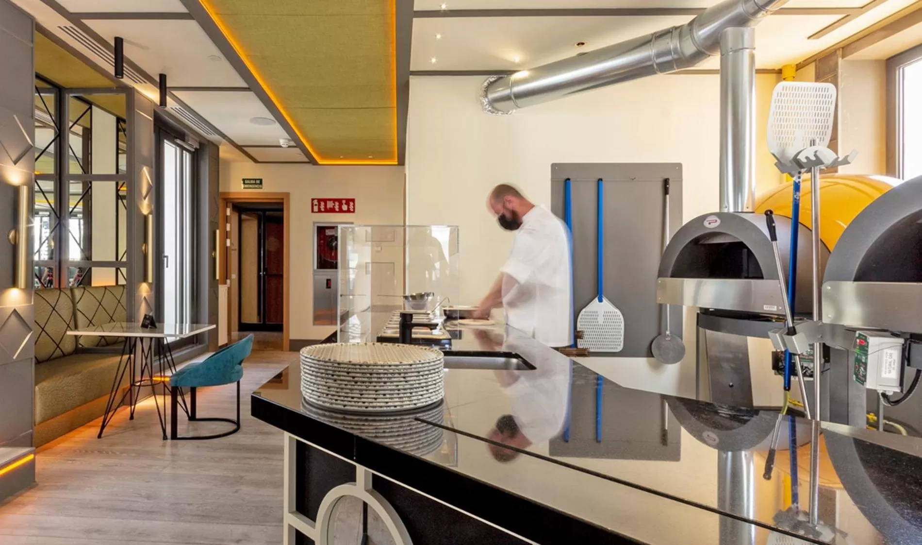 Restaurant/places to eat in Pestana CR7 Gran Vía Madrid