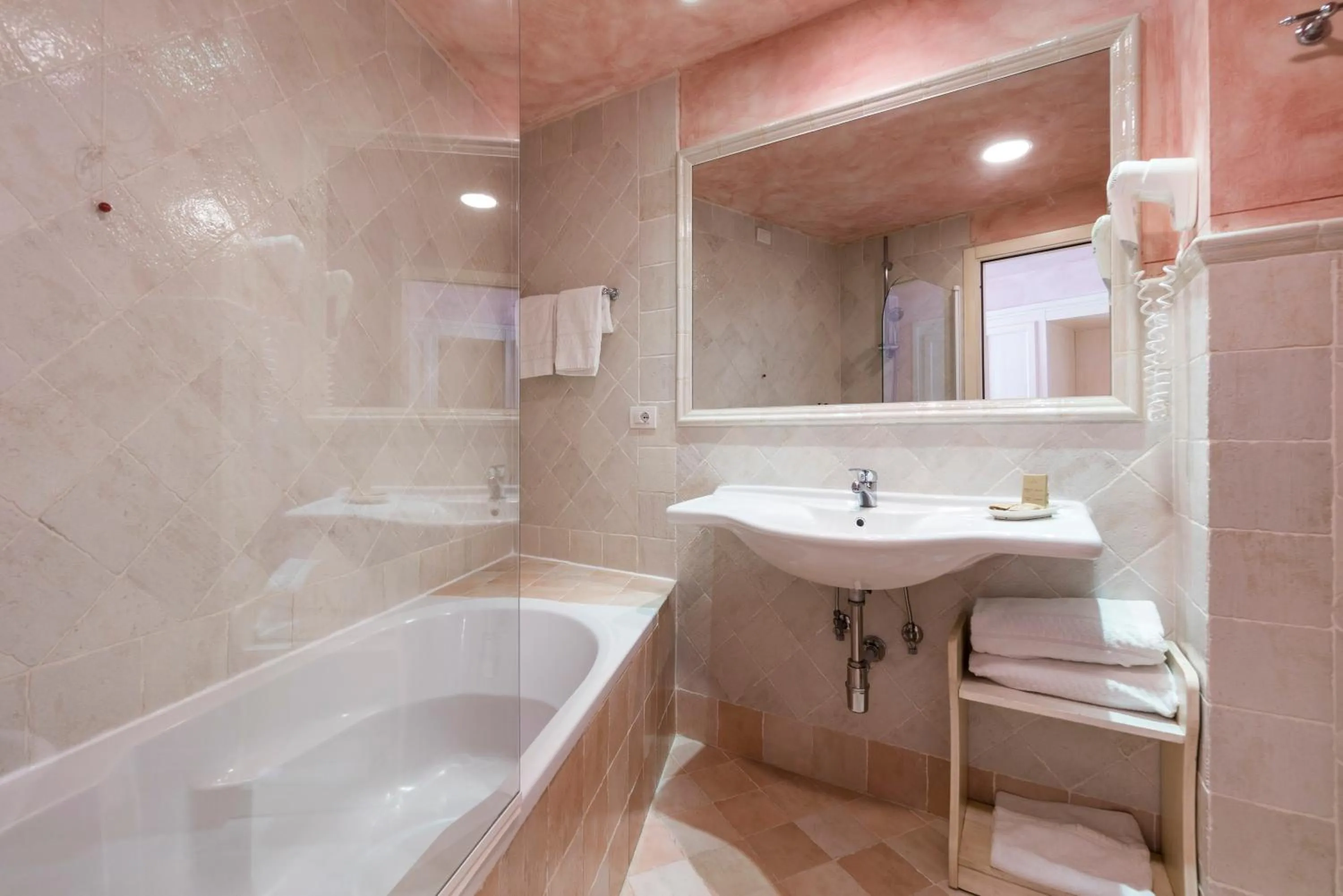 Bathroom in Hotel Borgo Di Cortefreda - Place of Charme