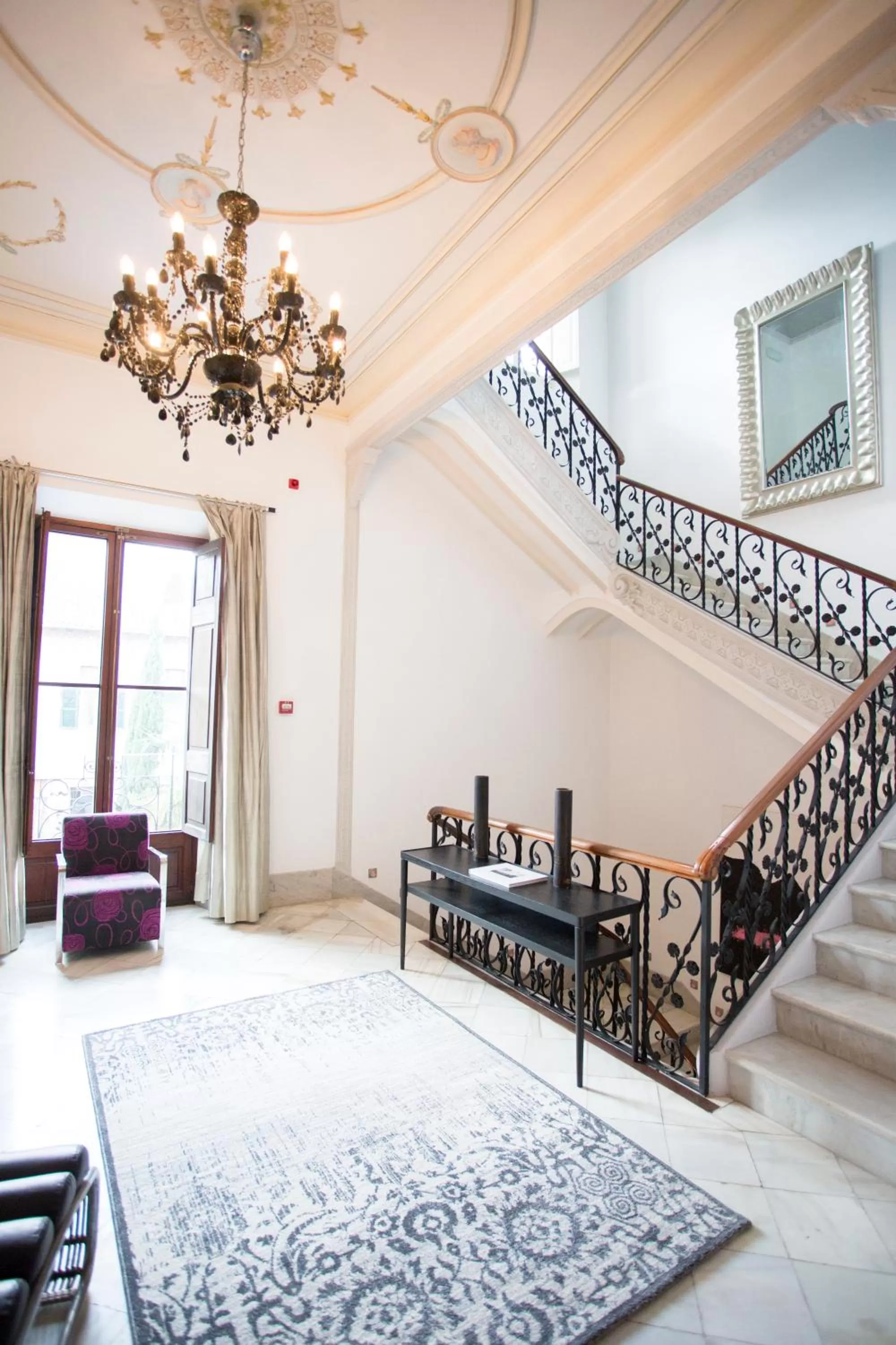 Property building in L'Avenida