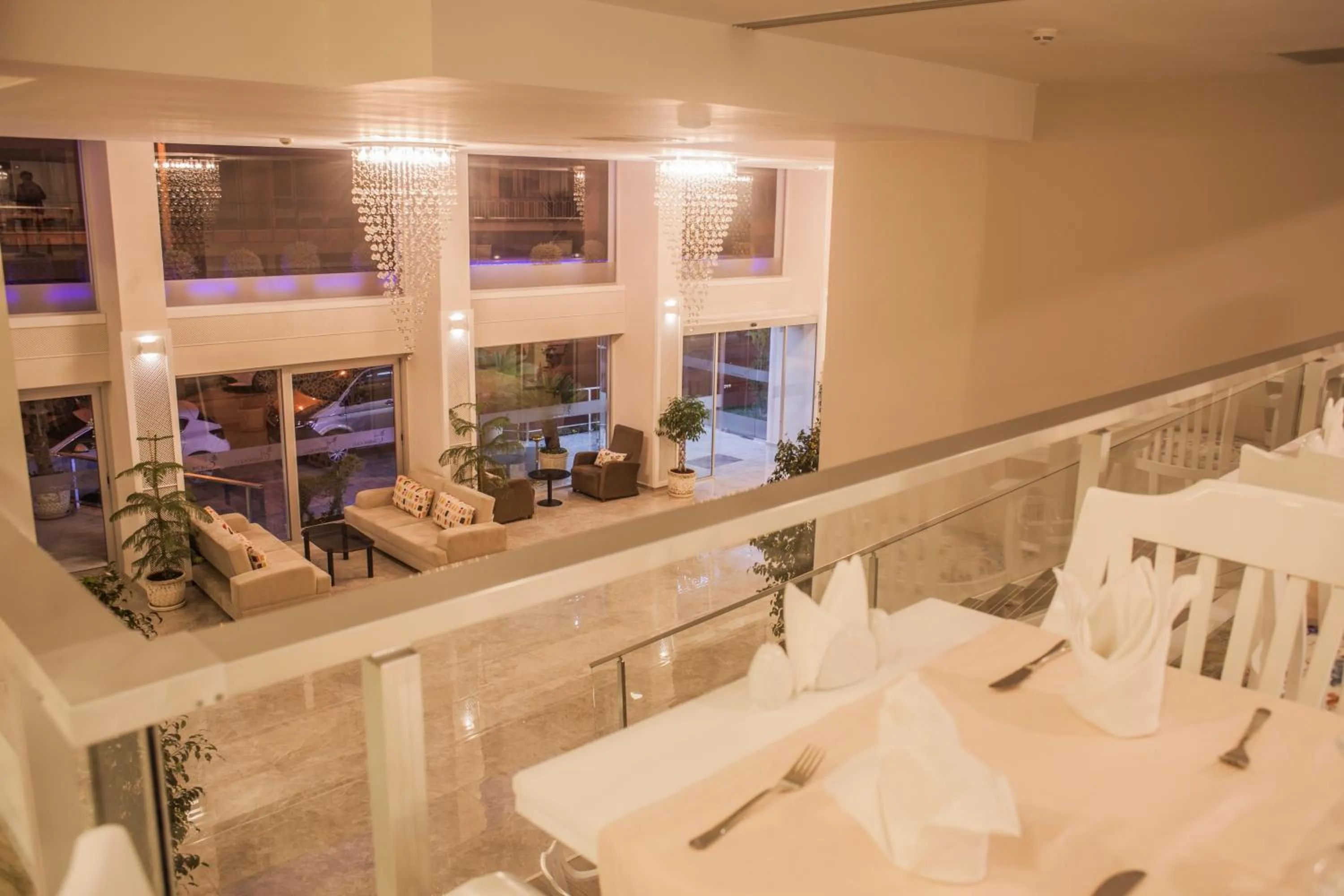 Restaurant/places to eat in Cimenoglu Hotel