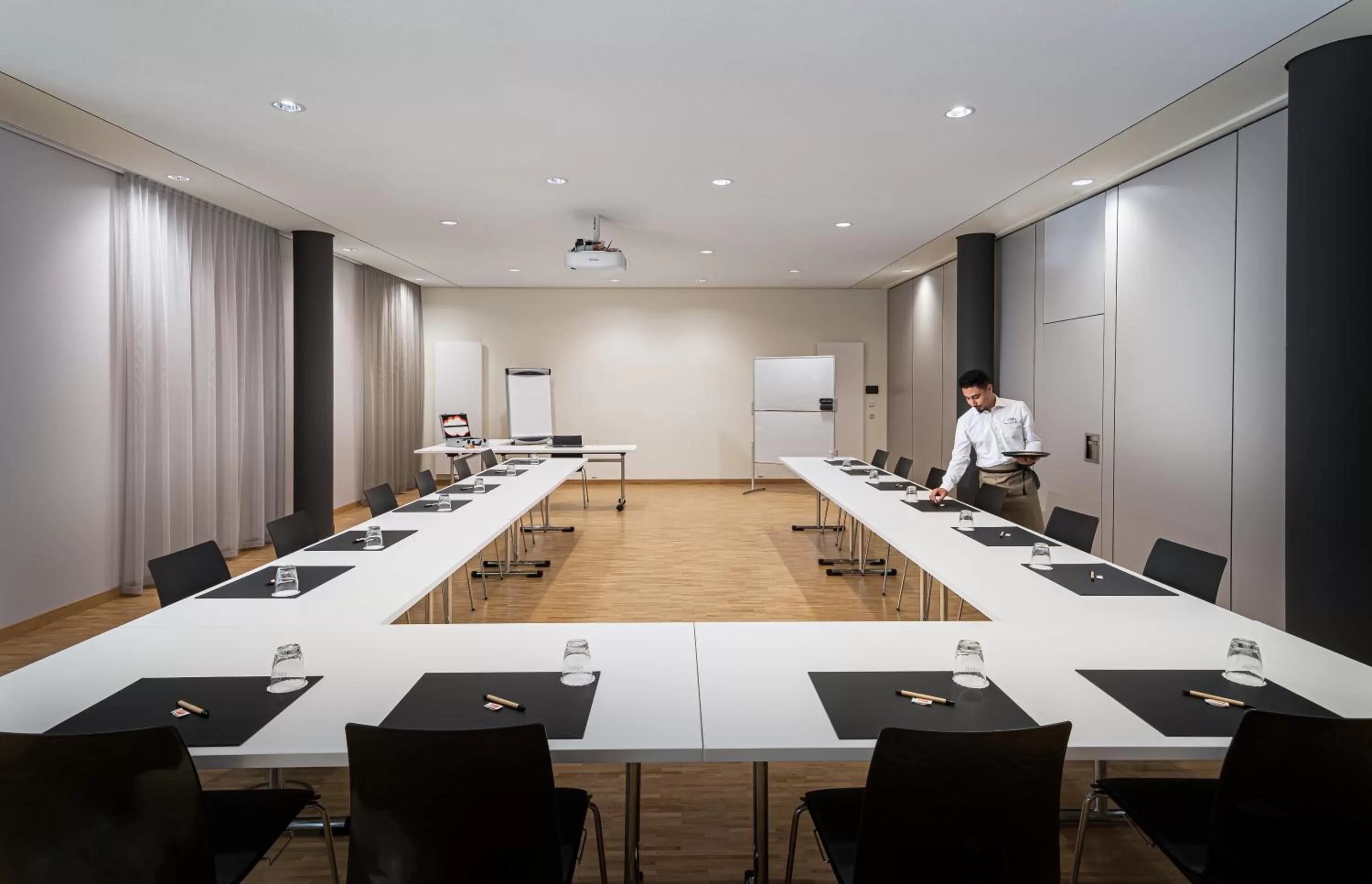 Banquet/Function facilities in Saline1822