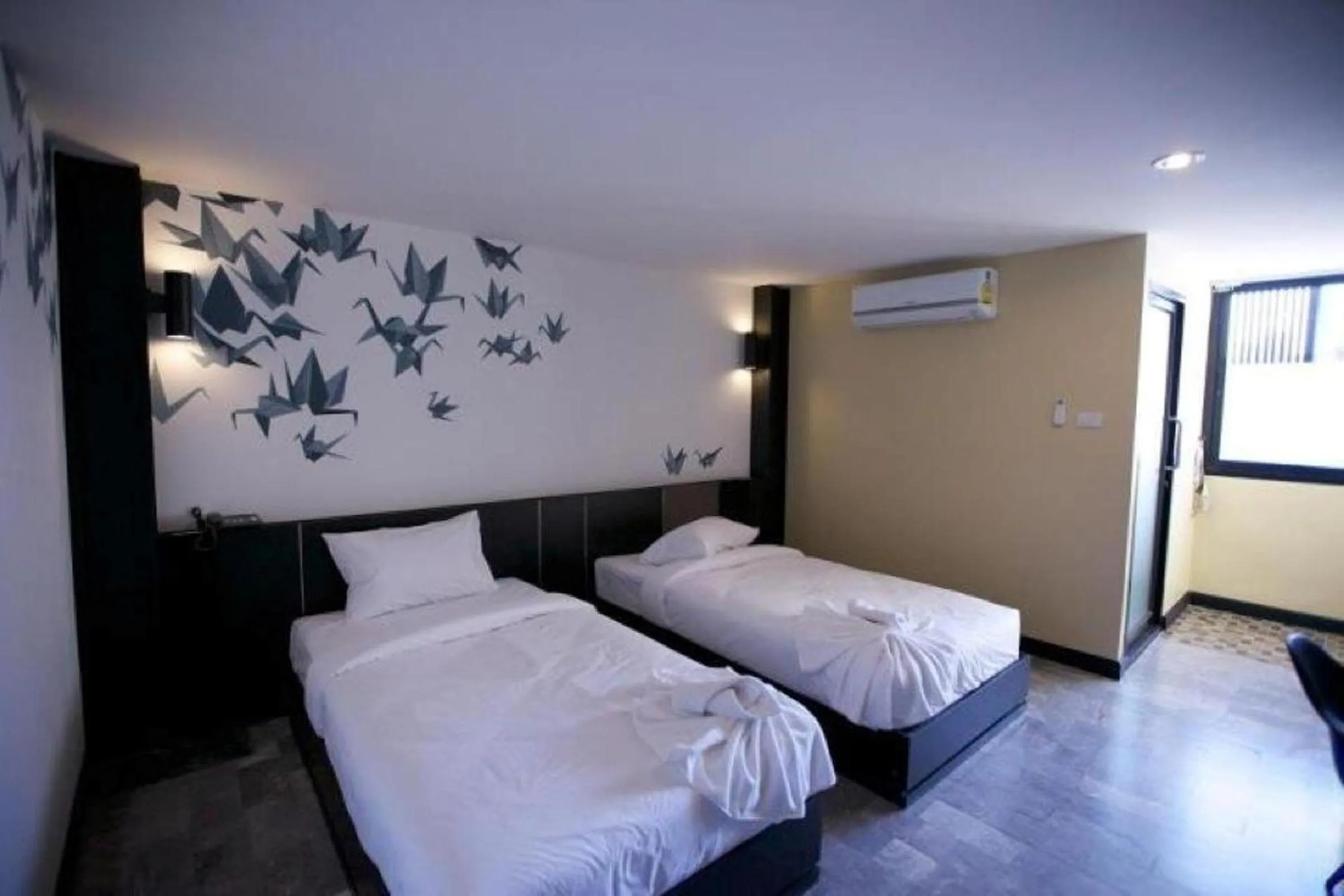 Bedroom, Bed in Pen Ta Hug Hotel