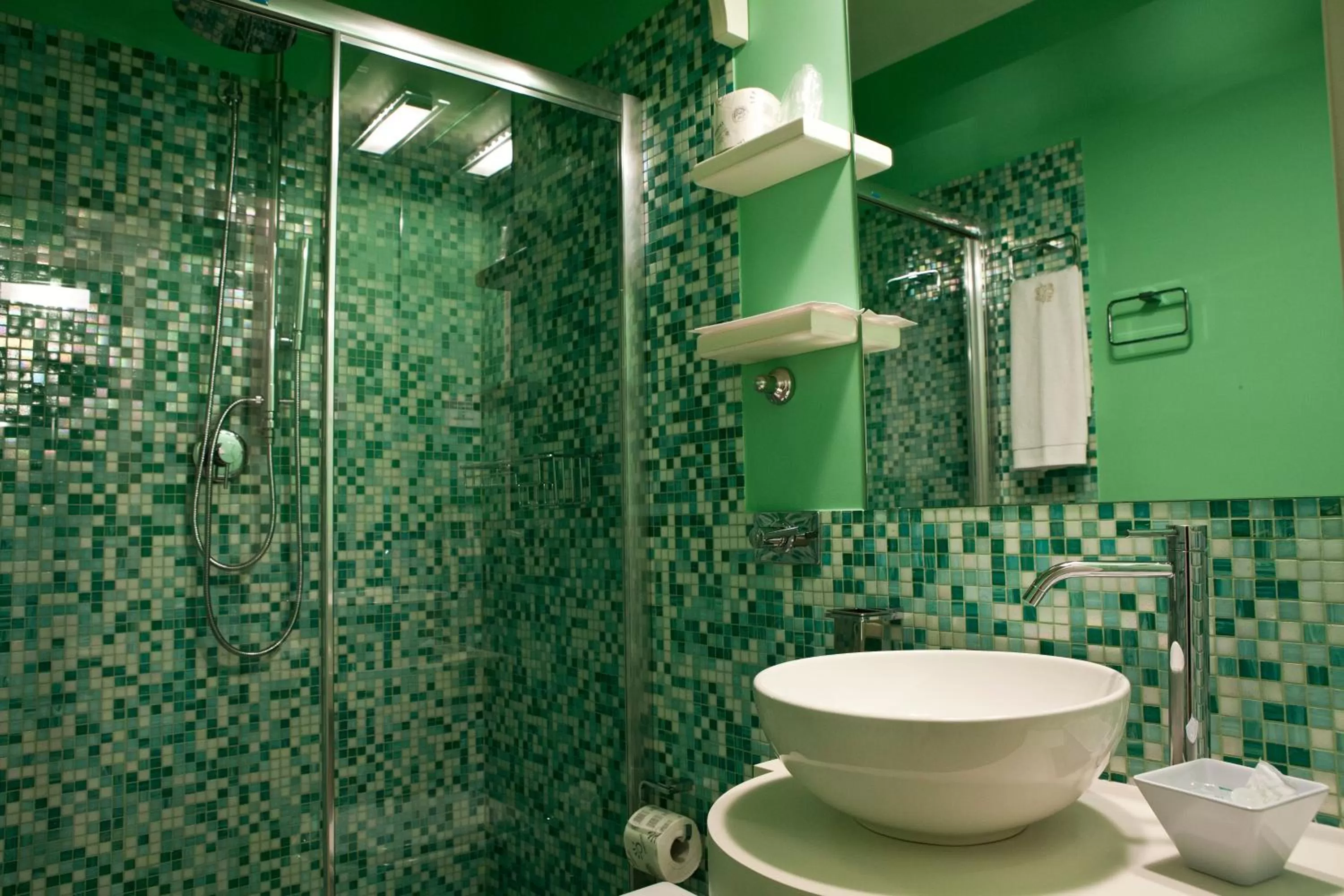 Shower, Bathroom in B&B 7Cento Ulivi