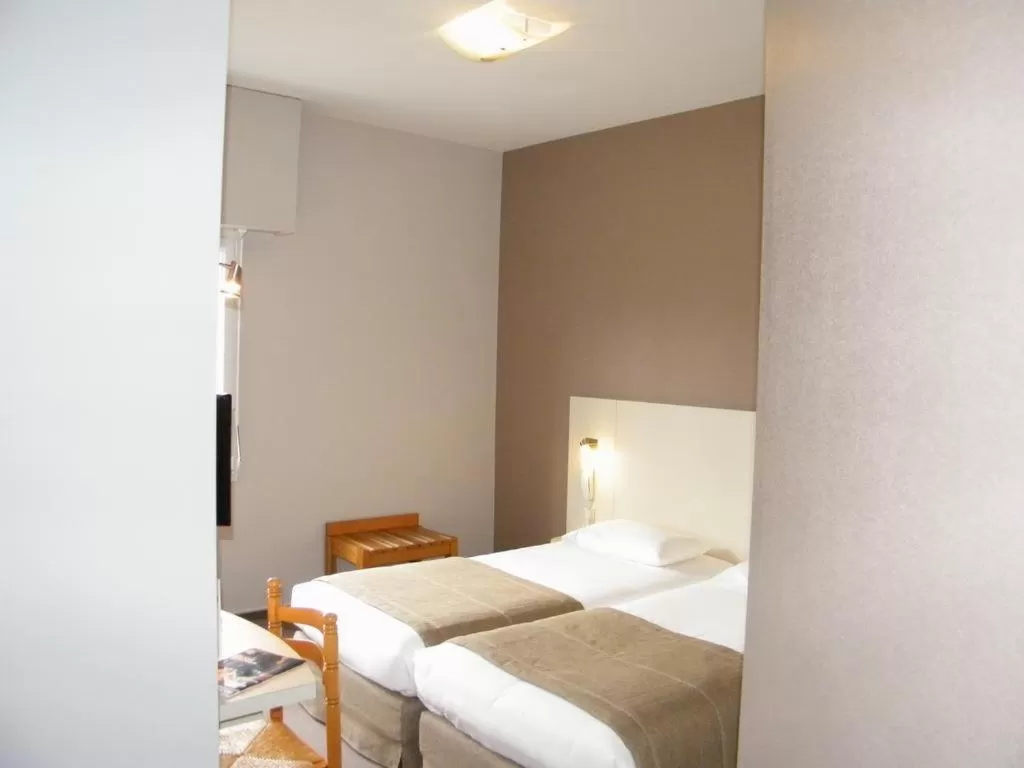 Brit Hotel L'Arrivée Guingamp