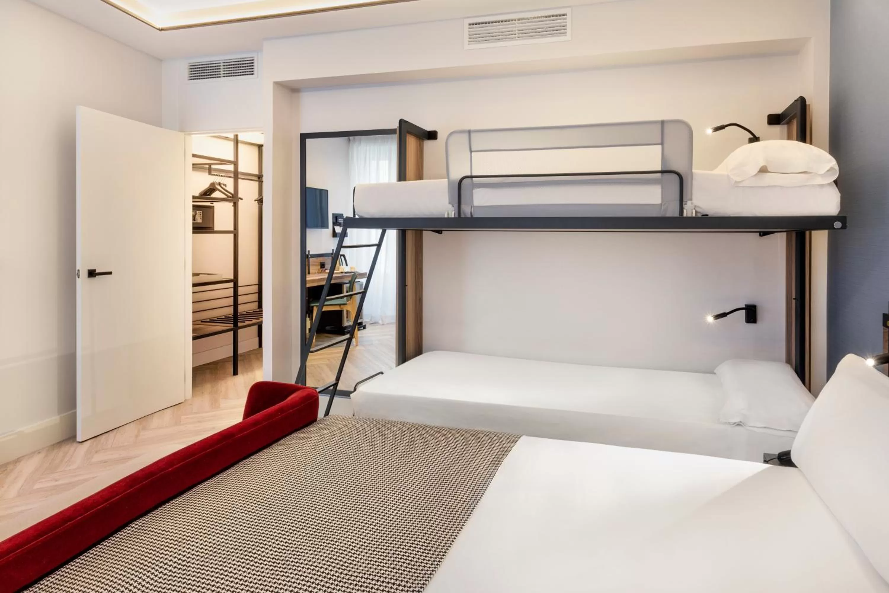 bunk bed, Bed in Catalonia Goya