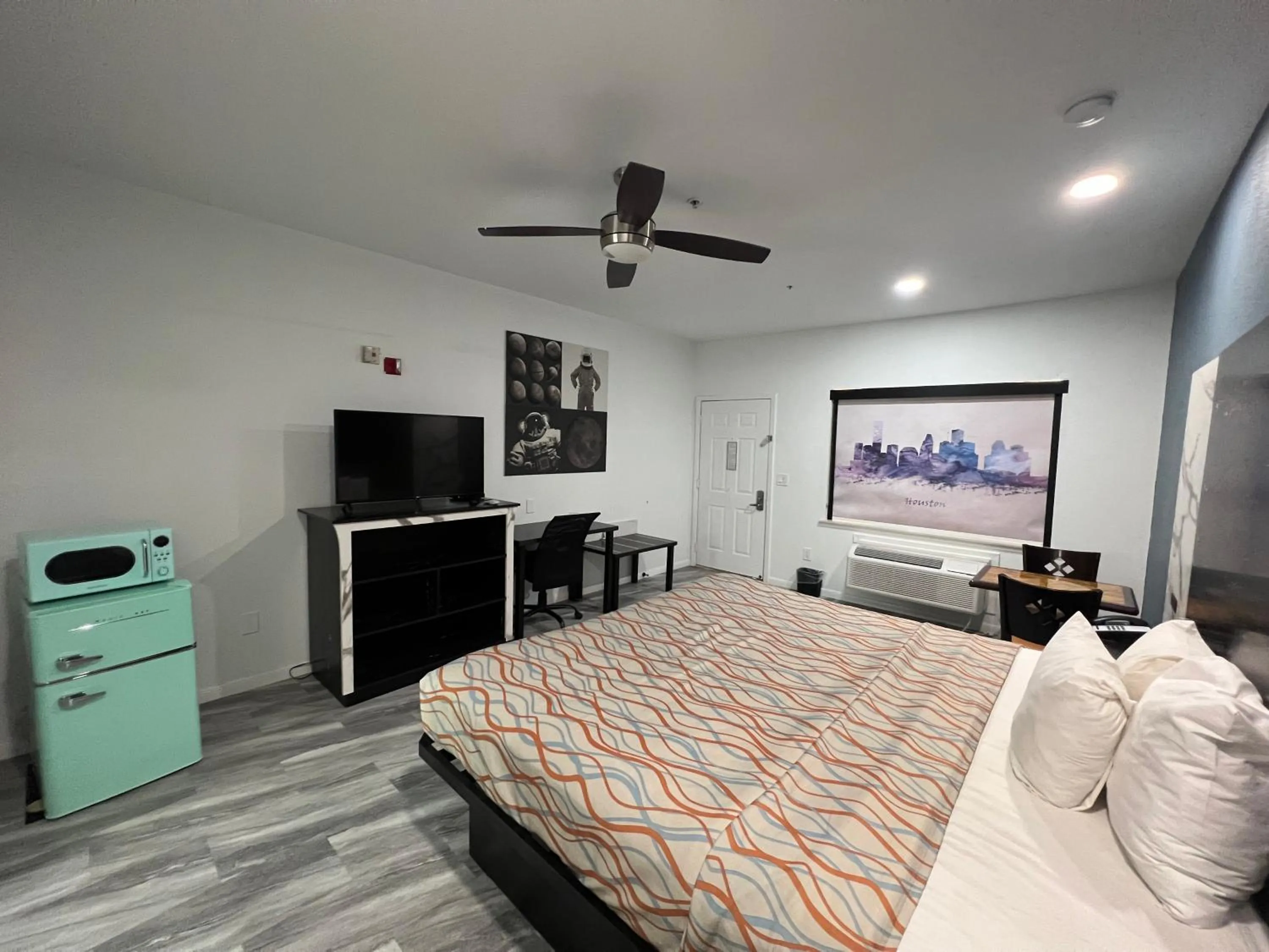 Bedroom, Bed in Grand Villa Inn Galleria