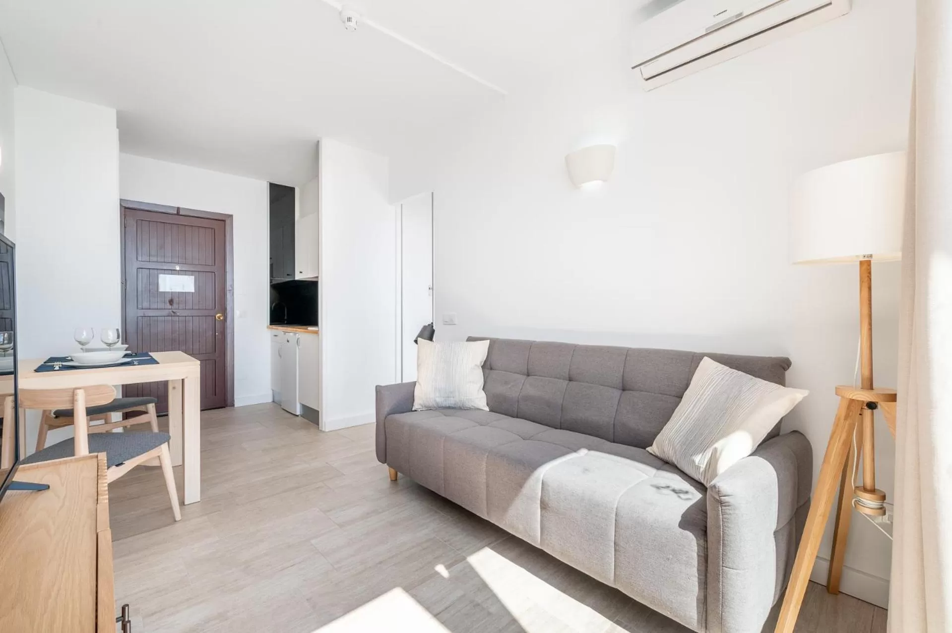 TV and multimedia in Orange Colom - Seaside Apartments