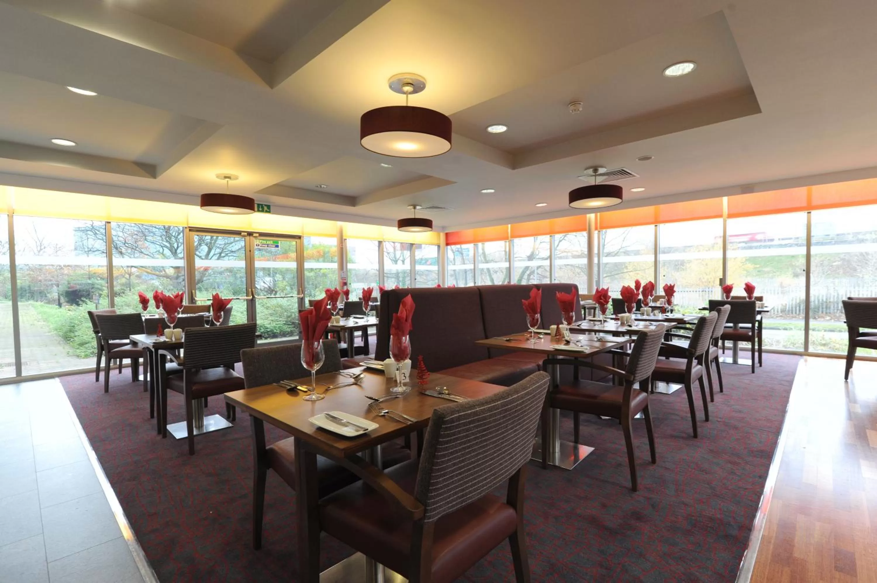 Restaurant/places to eat in Park Inn by Radisson Birmingham Walsall