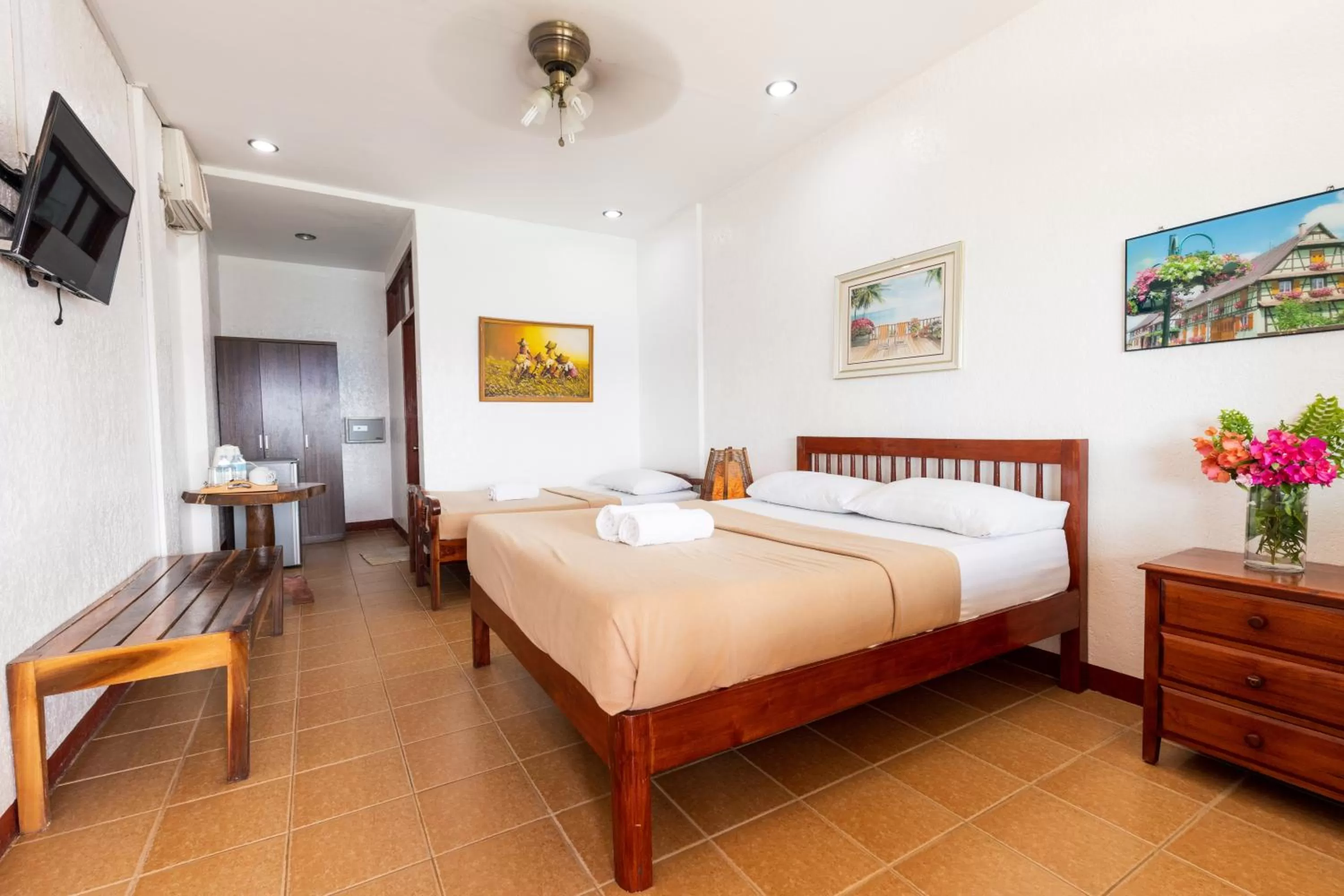 Bed in Marina Village