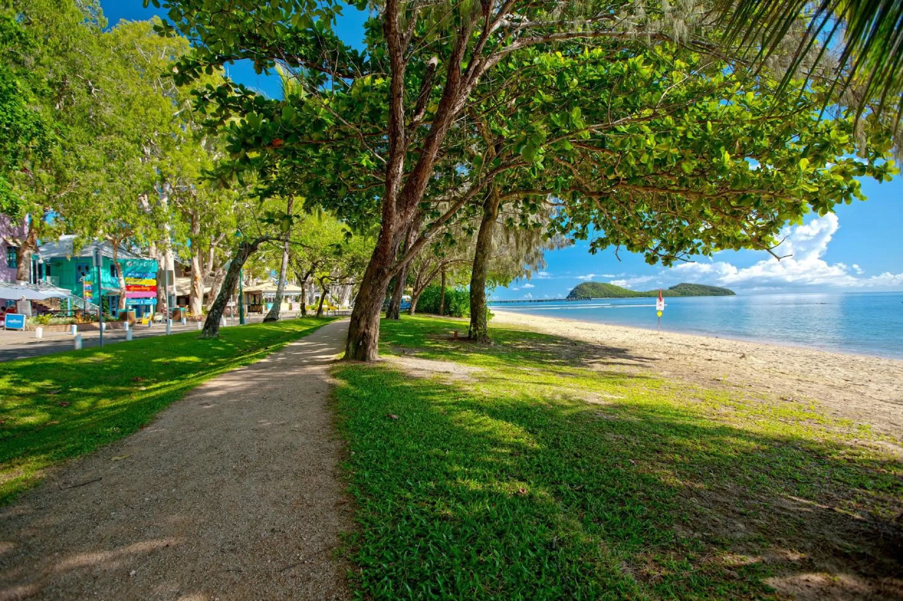 Beach in The Reef Retreat Palm Cove