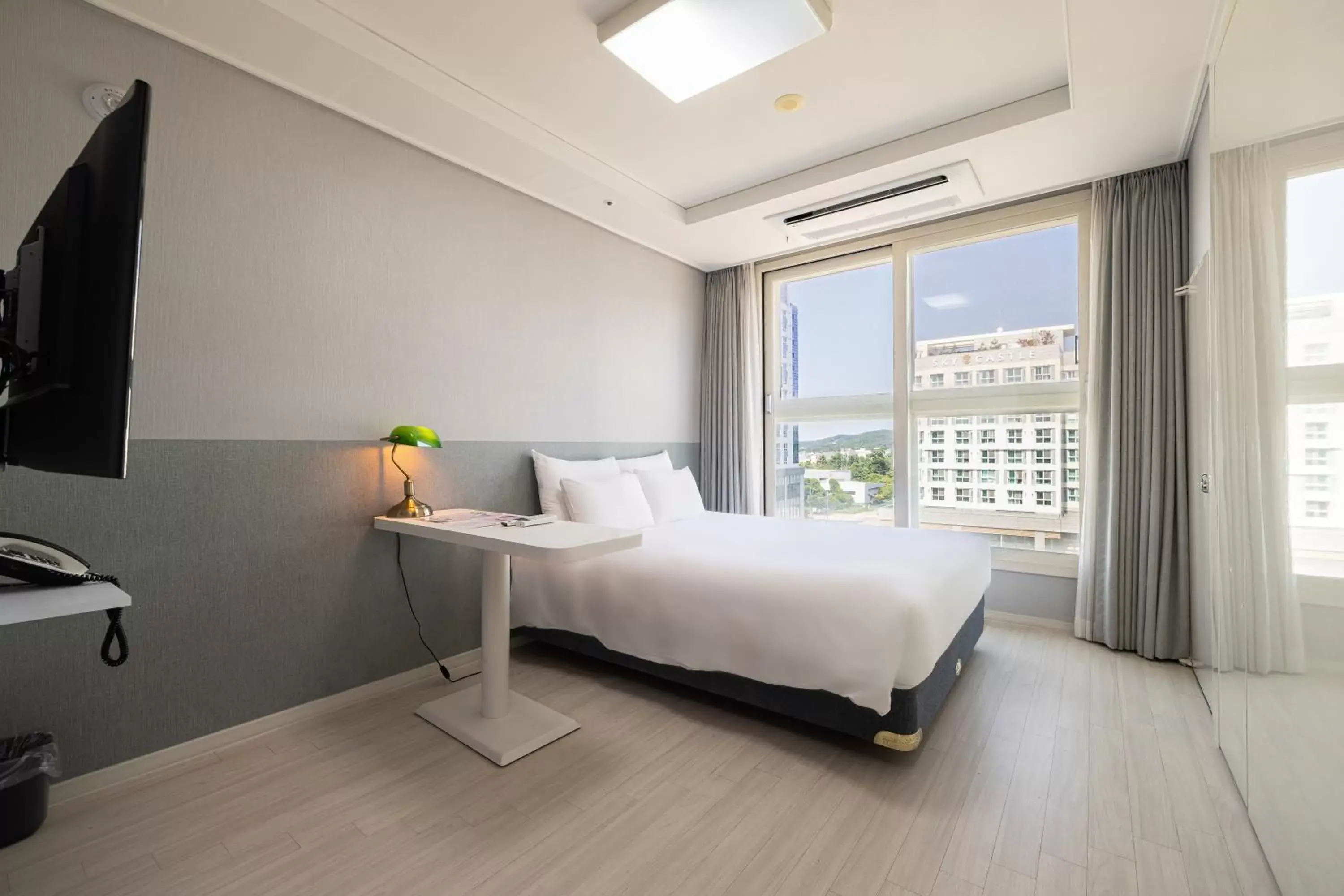 Double Room with Balcony (Eco Friendly) in GL City Hotel Incheon Airport Double Room with Balcony (Eco Friendly) in GL City Hotel Incheon Airport